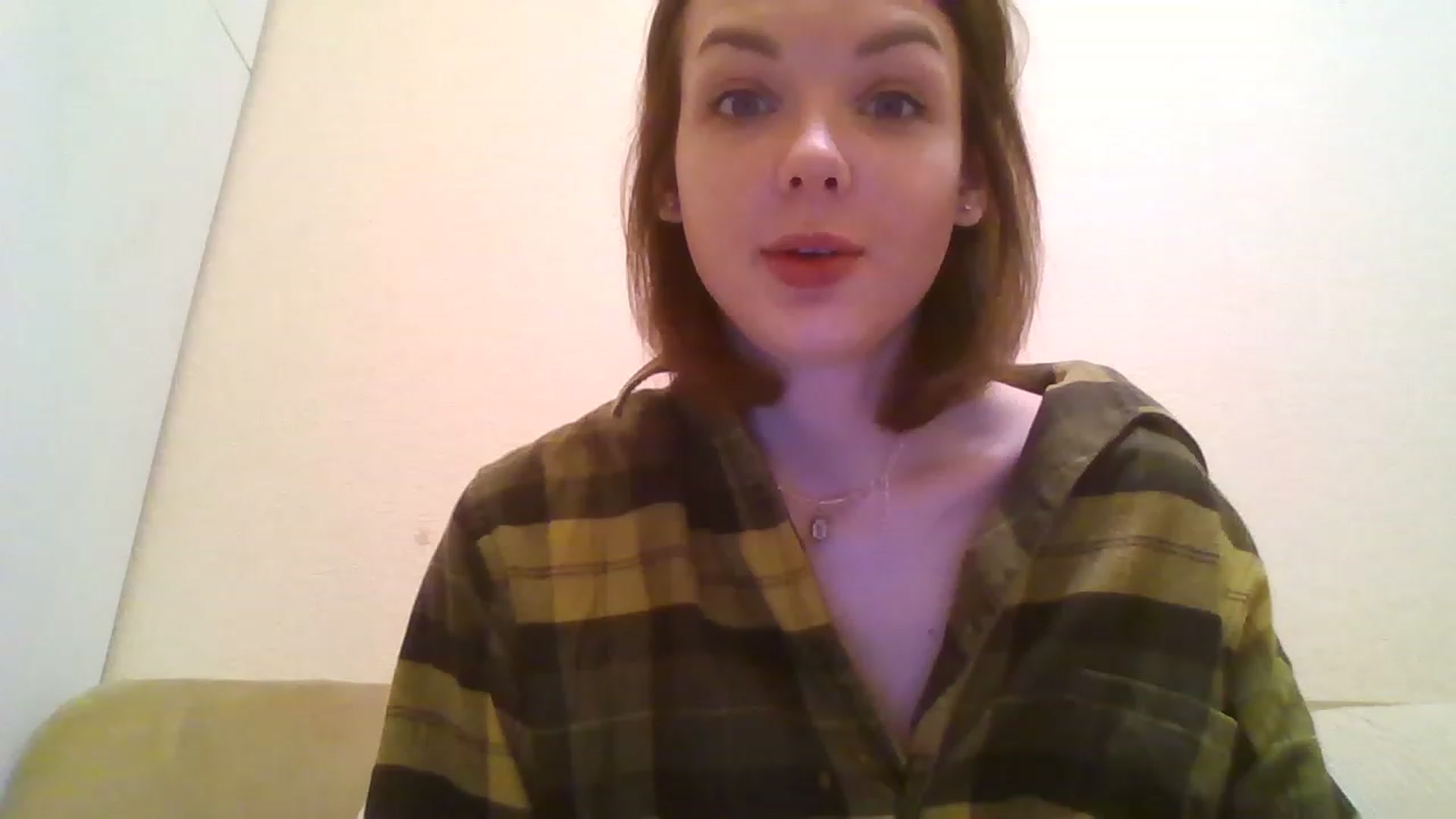 Gallery image thumbnail from RoxieSinner's myfreecams stream on, 12/01/2022, 16:00 image 6 of 20