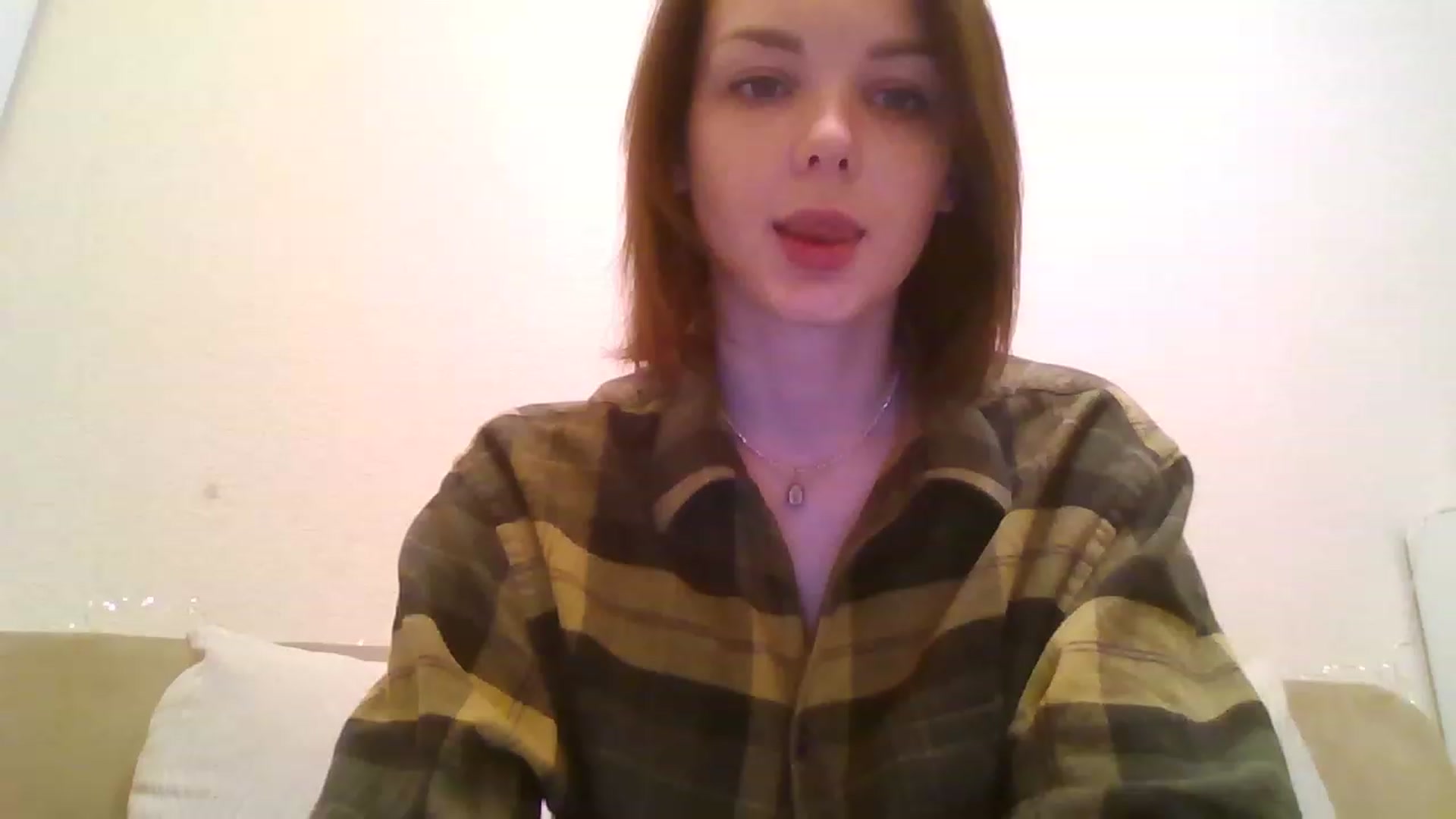 Gallery image thumbnail from RoxieSinner's myfreecams stream on, 12/03/2022, 18:48 image 17 of 20