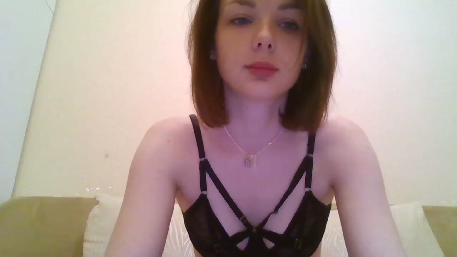 Gallery image thumbnail from RoxieSinner's myfreecams stream on, 12/04/2022, 11:59 image 18 of 20