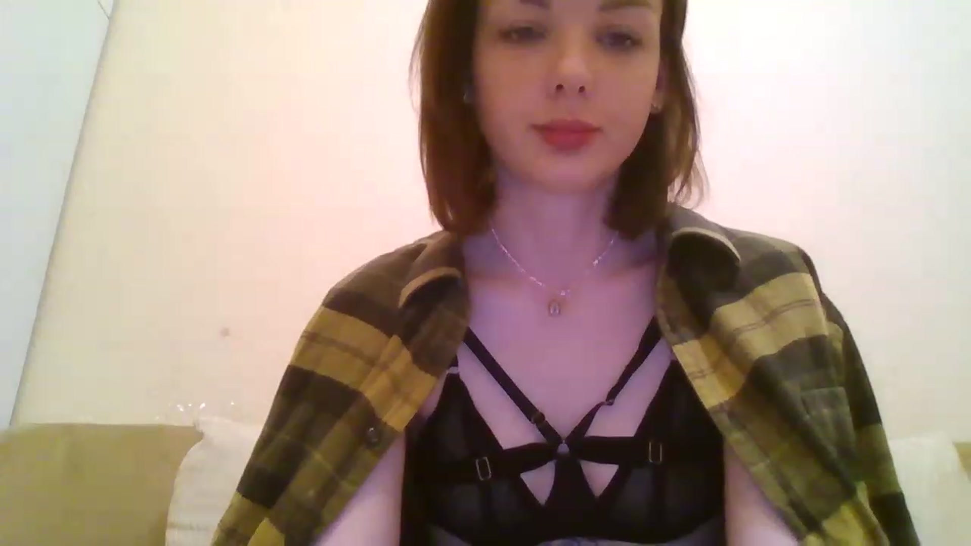 Gallery image thumbnail from RoxieSinner's myfreecams stream on, 12/04/2022, 11:59 image 6 of 20