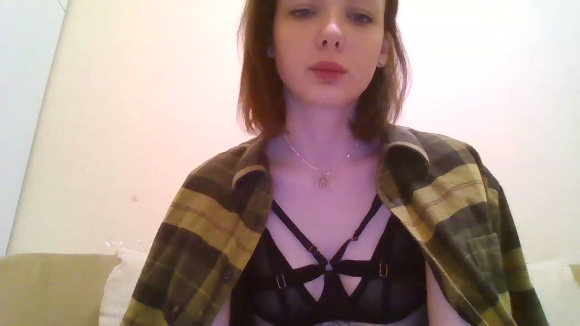 Gallery image thumbnail from RoxieSinner's myfreecams stream on, 12/04/2022, 11:59 image 2 of 20