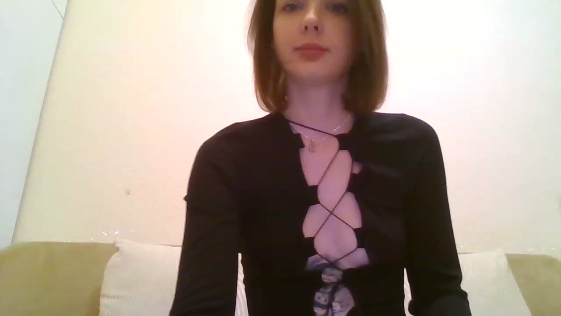 Gallery image thumbnail from RoxieSinner's myfreecams stream on, 12/04/2022, 13:06 image 4 of 20