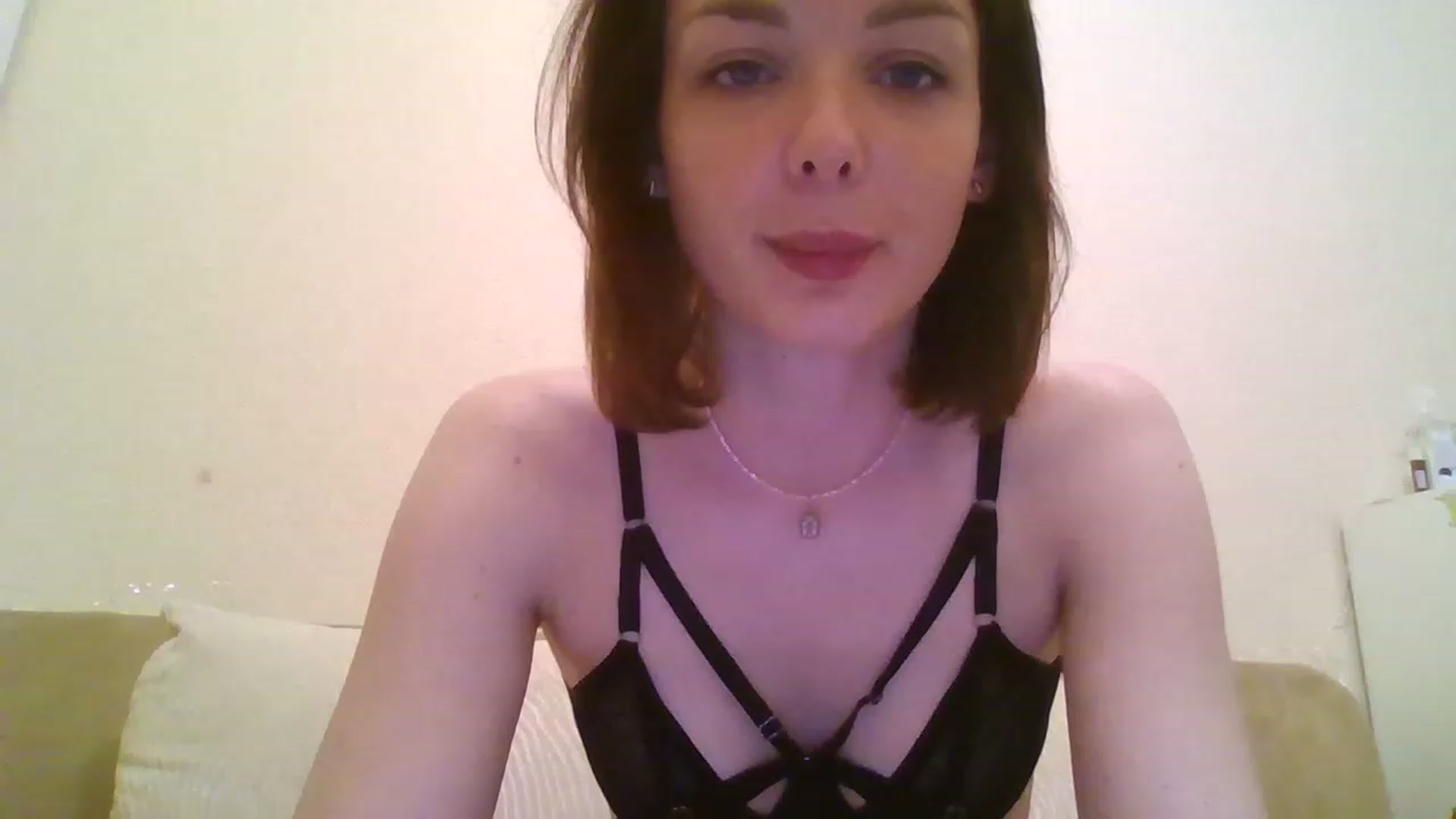 Gallery image thumbnail from RoxieSinner's myfreecams stream on, 12/04/2022, 14:11 image 12 of 20
