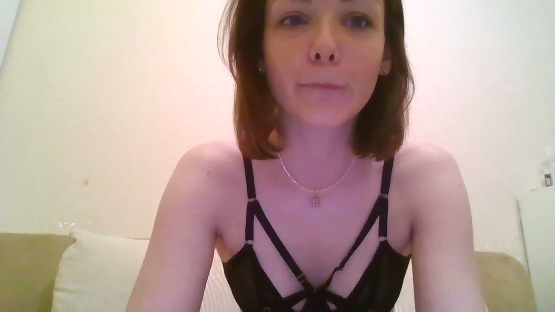 Gallery image thumbnail from RoxieSinner's myfreecams stream on, 12/04/2022, 14:11 image 7 of 20