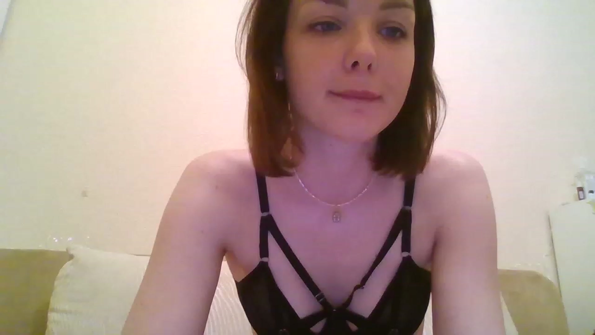 Gallery image thumbnail from RoxieSinner's myfreecams stream on, 12/04/2022, 14:11 image 13 of 20