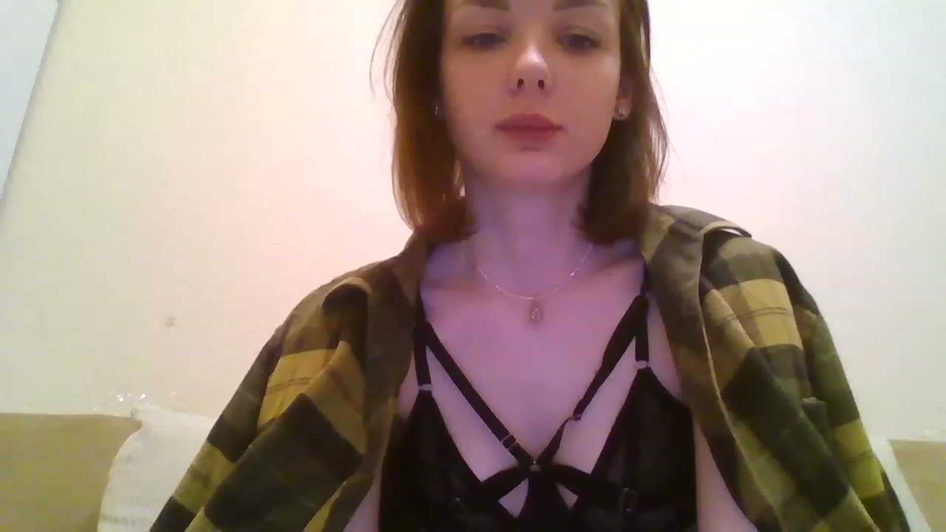 Gallery image thumbnail from RoxieSinner's myfreecams stream on, 12/04/2022, 15:07 image 17 of 20
