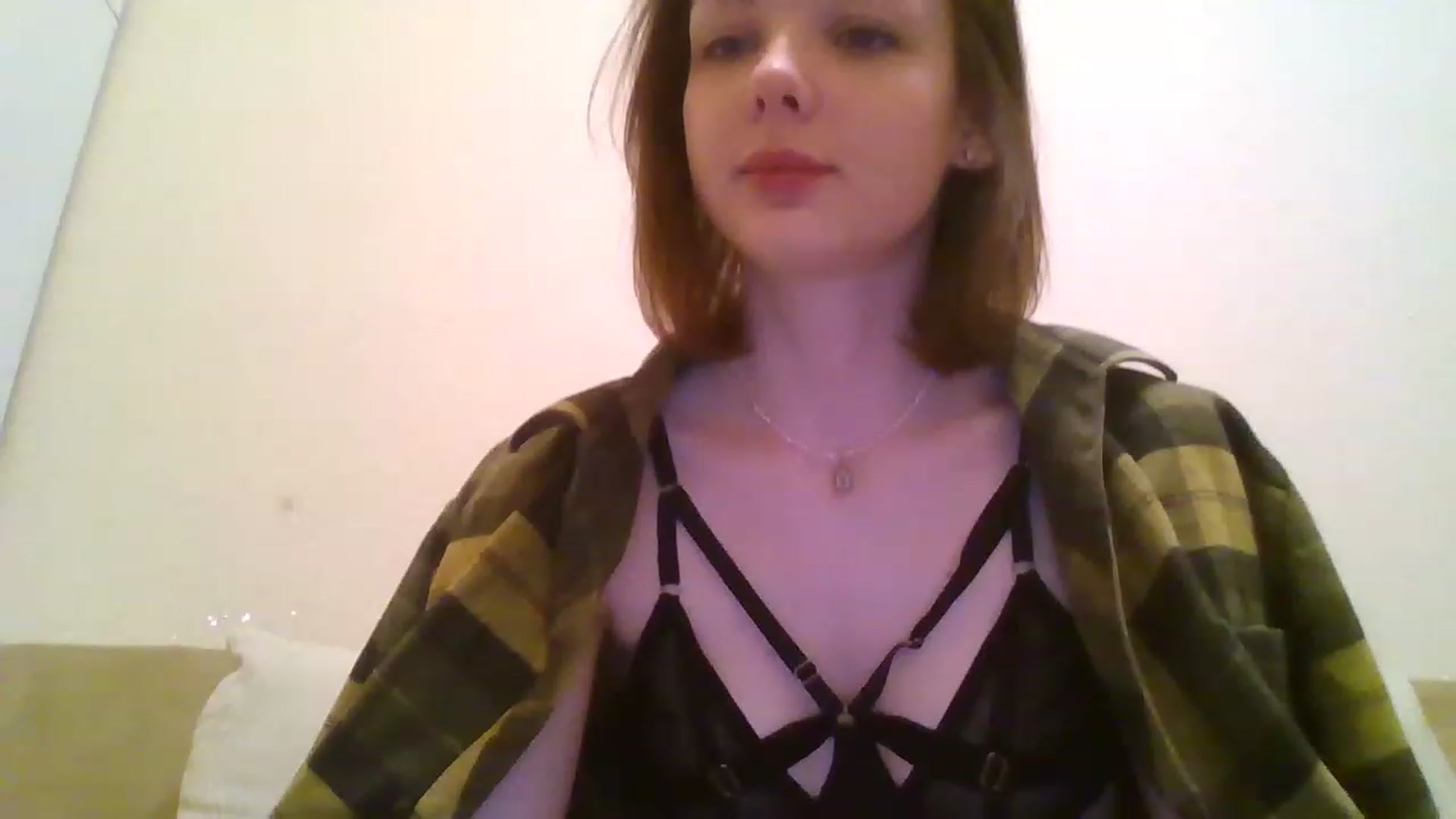 Gallery image thumbnail from RoxieSinner's myfreecams stream on, 12/04/2022, 15:07 image 19 of 20