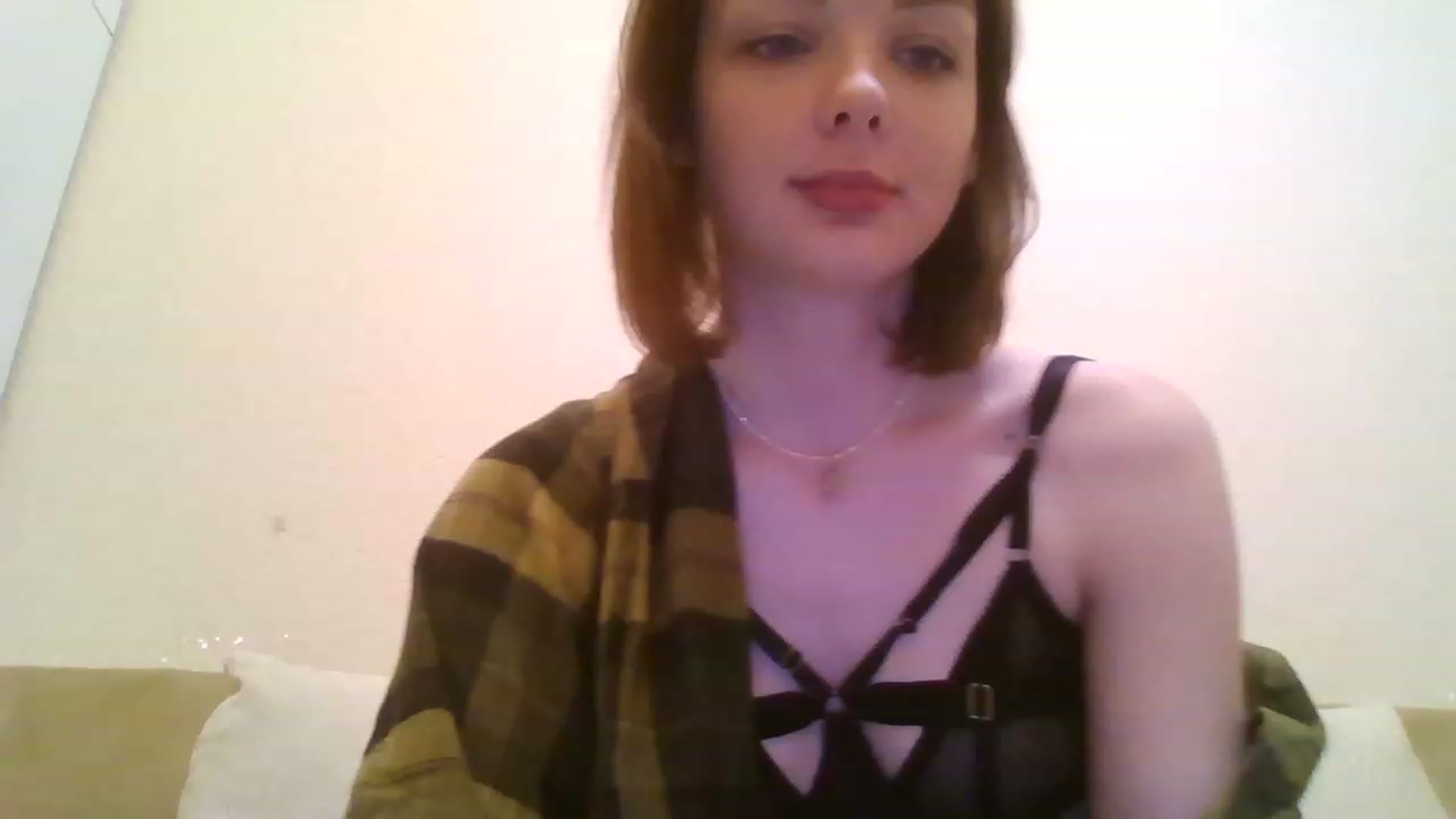 Gallery image thumbnail from RoxieSinner's myfreecams stream on, 12/04/2022, 15:07 image 8 of 20