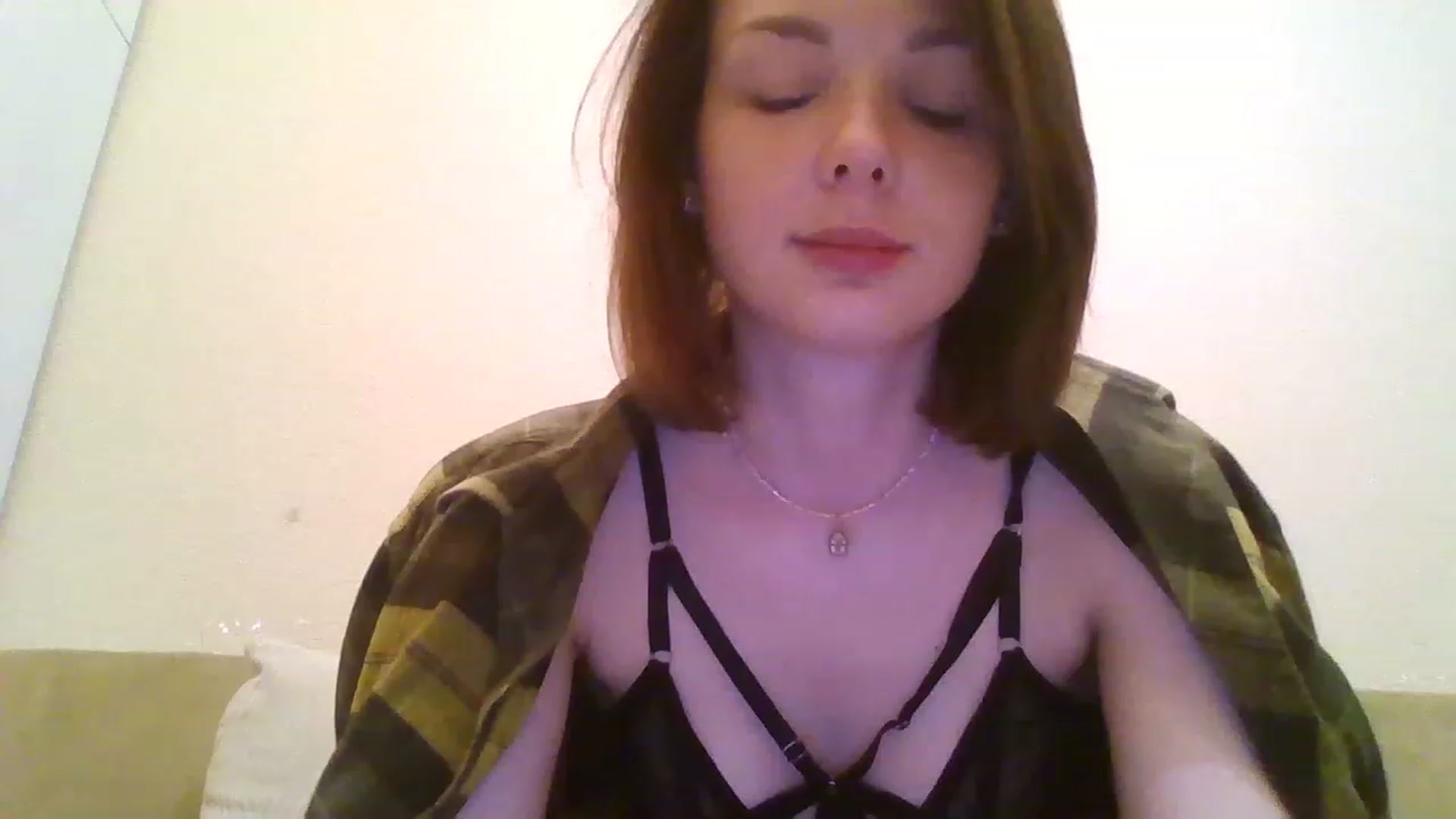 Gallery image thumbnail from RoxieSinner's myfreecams stream on, 12/04/2022, 15:07 image 15 of 20