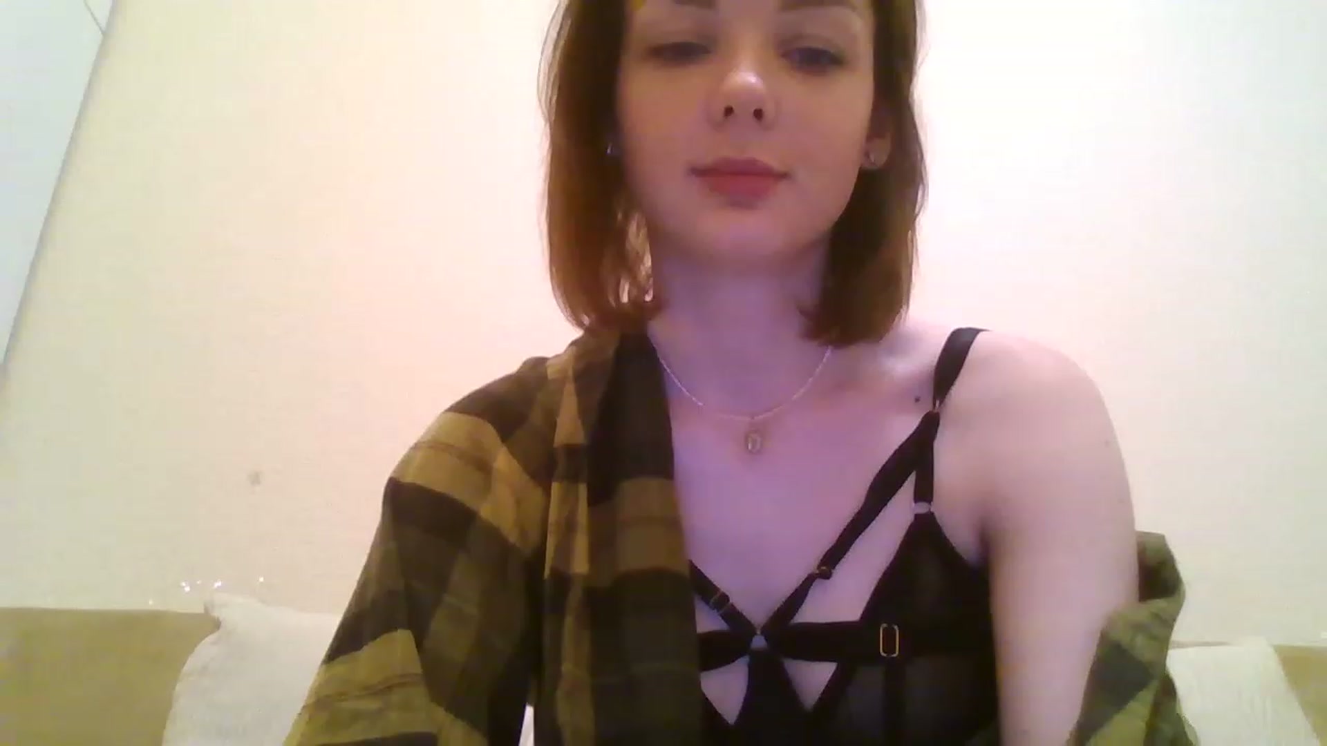 Gallery image thumbnail from RoxieSinner's myfreecams stream on, 12/04/2022, 15:07 image 6 of 20