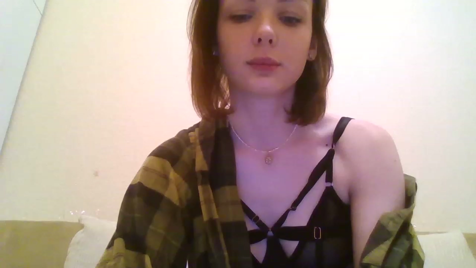 Gallery image thumbnail from RoxieSinner's myfreecams stream on, 12/04/2022, 15:07 image 2 of 20