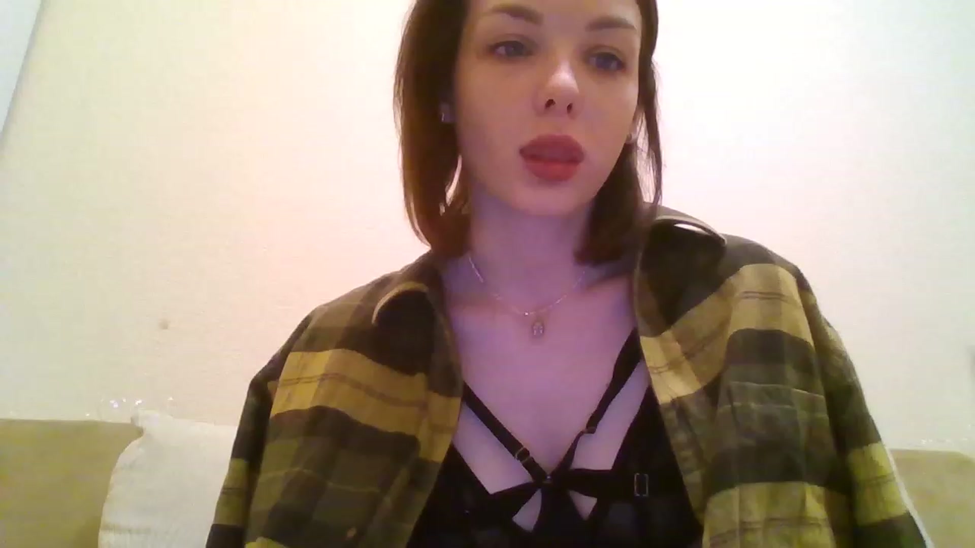 Gallery image thumbnail from RoxieSinner's myfreecams stream on, 12/04/2022, 16:13 image 20 of 20