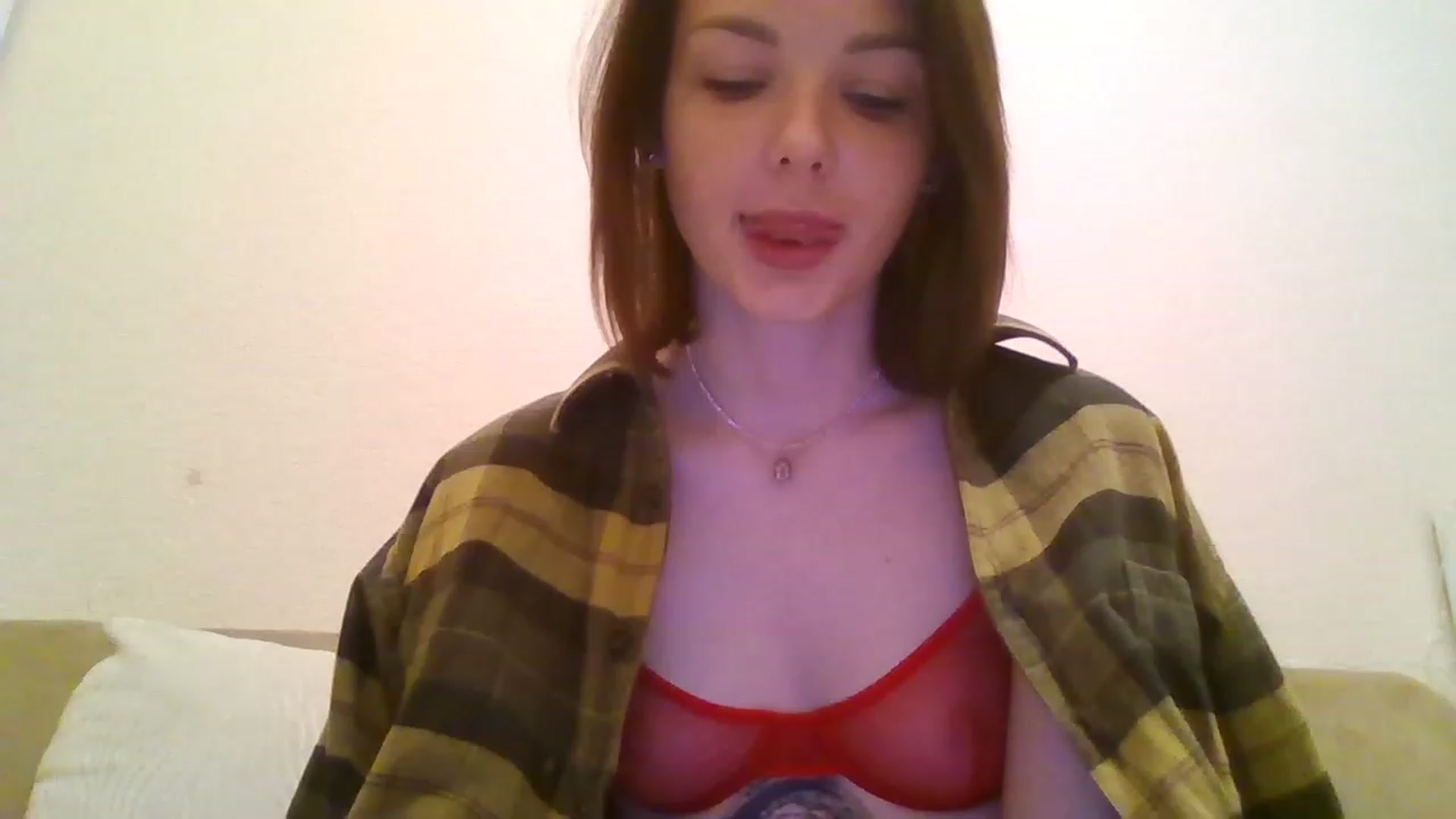 Gallery image thumbnail from RoxieSinner's myfreecams stream on, 12/05/2022, 13:14 image 10 of 20