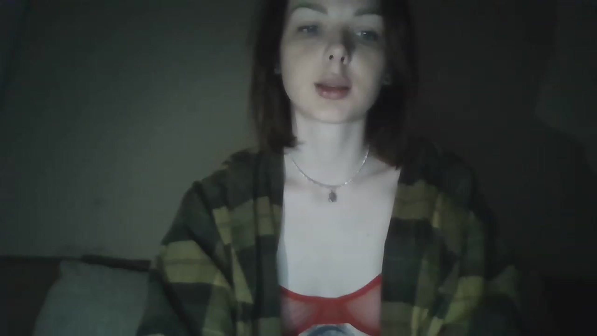 Gallery image thumbnail from RoxieSinner's myfreecams stream on, 12/05/2022, 14:14 image 12 of 20