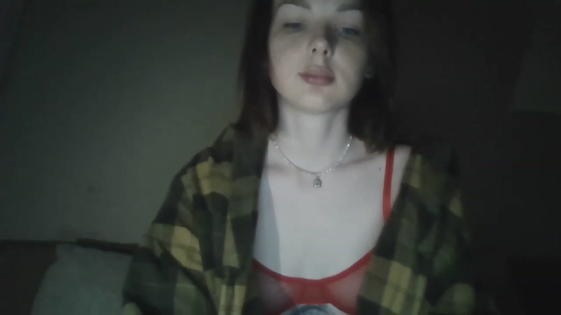 Gallery image thumbnail from RoxieSinner's myfreecams stream on, 12/05/2022, 14:14 image 17 of 20