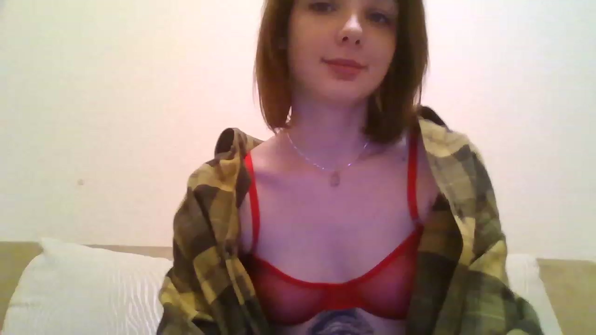 Gallery image thumbnail from RoxieSinner's myfreecams stream on, 12/05/2022, 18:21 image 19 of 20