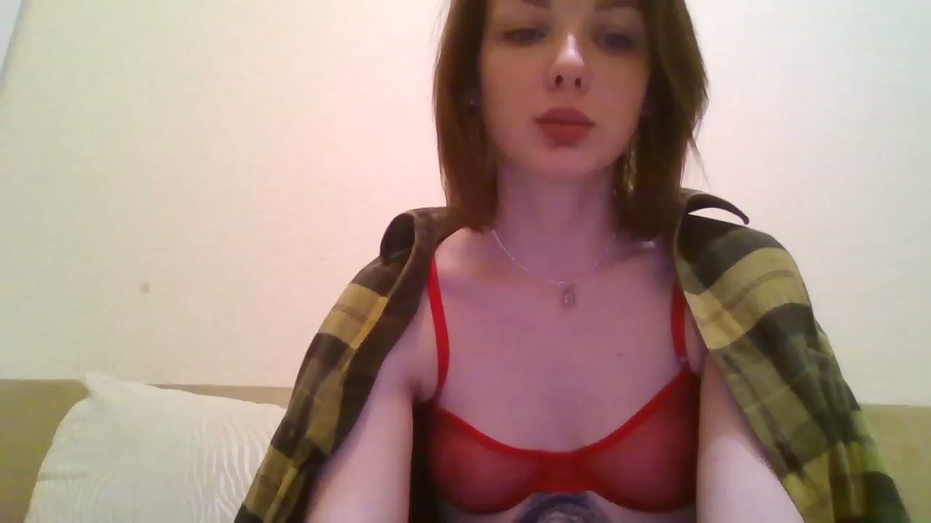 Gallery image thumbnail from RoxieSinner's myfreecams stream on, 12/05/2022, 18:21 image 16 of 20