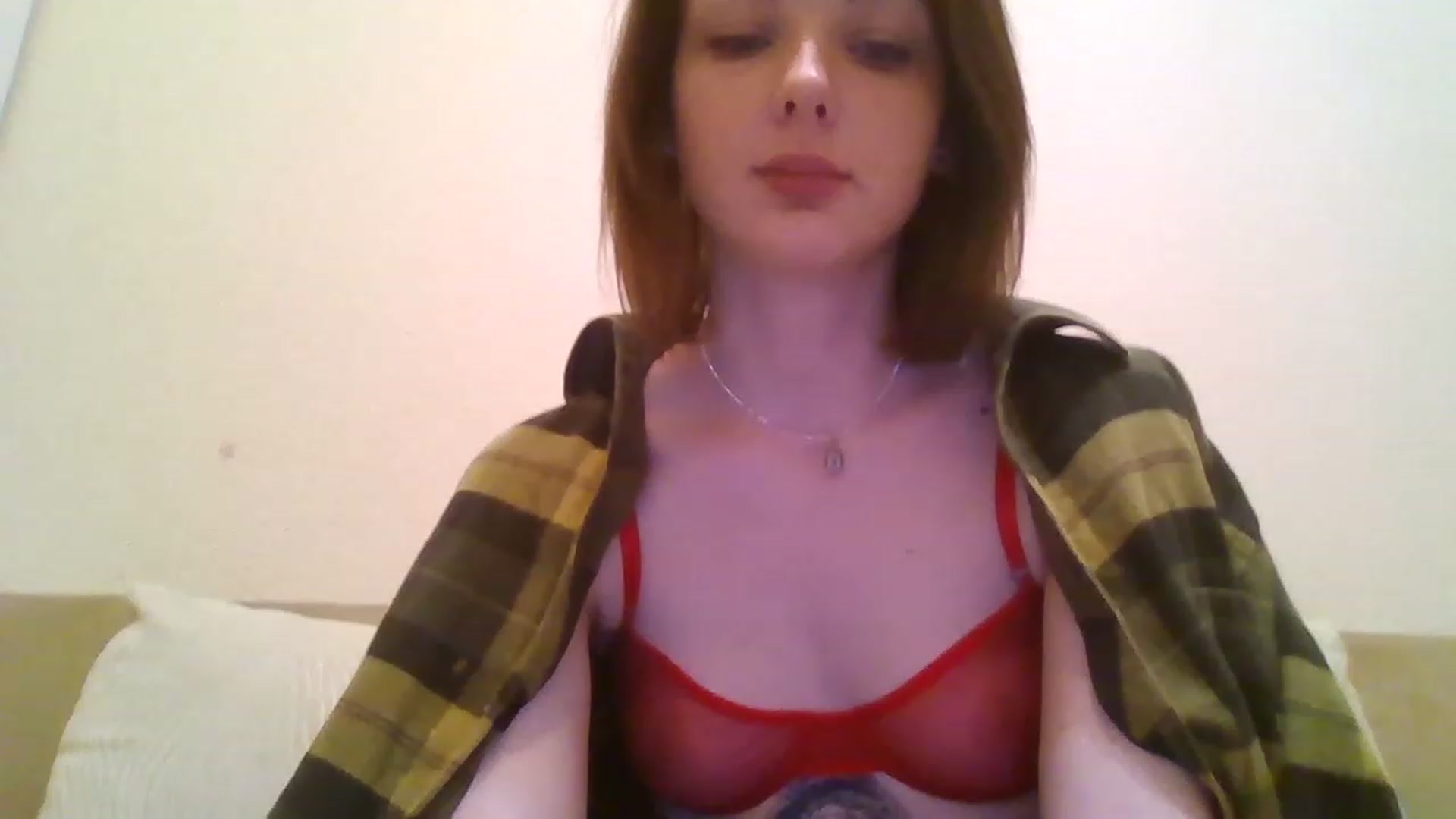 Gallery image thumbnail from RoxieSinner's myfreecams stream on, 12/05/2022, 18:21 image 18 of 20