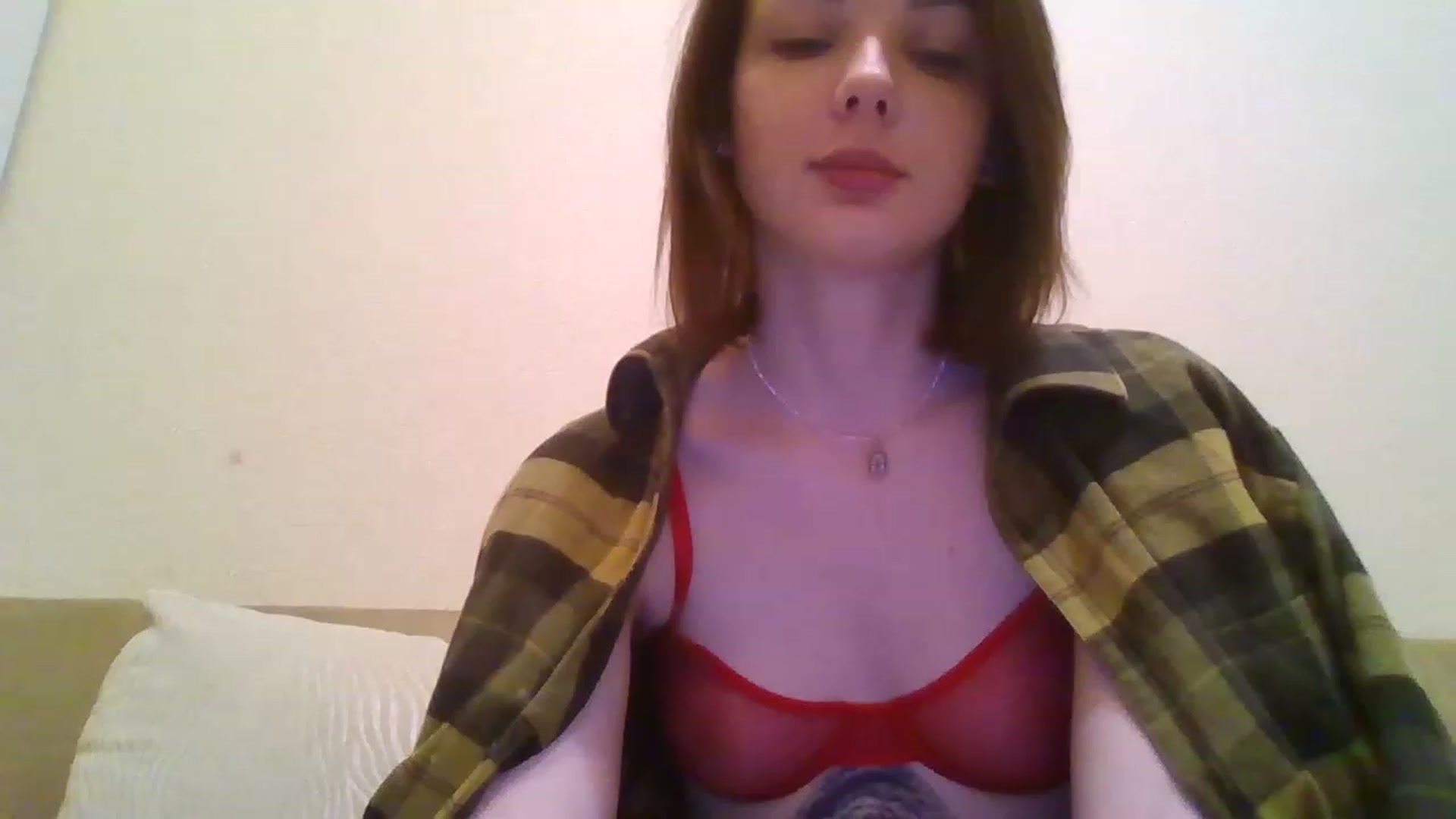 Gallery image thumbnail from RoxieSinner's myfreecams stream on, 12/05/2022, 18:21 image 12 of 20