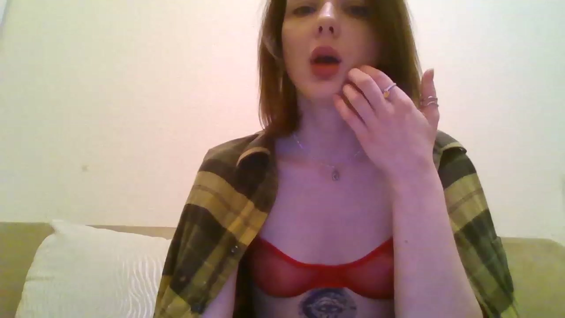 Gallery image thumbnail from RoxieSinner's myfreecams stream on, 12/05/2022, 18:21 image 6 of 20