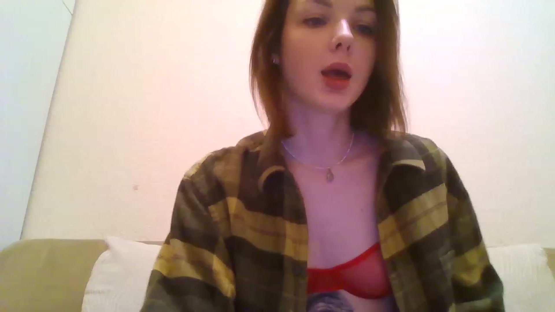 Gallery image thumbnail from RoxieSinner's myfreecams stream on, 12/05/2022, 18:41 image 5 of 20