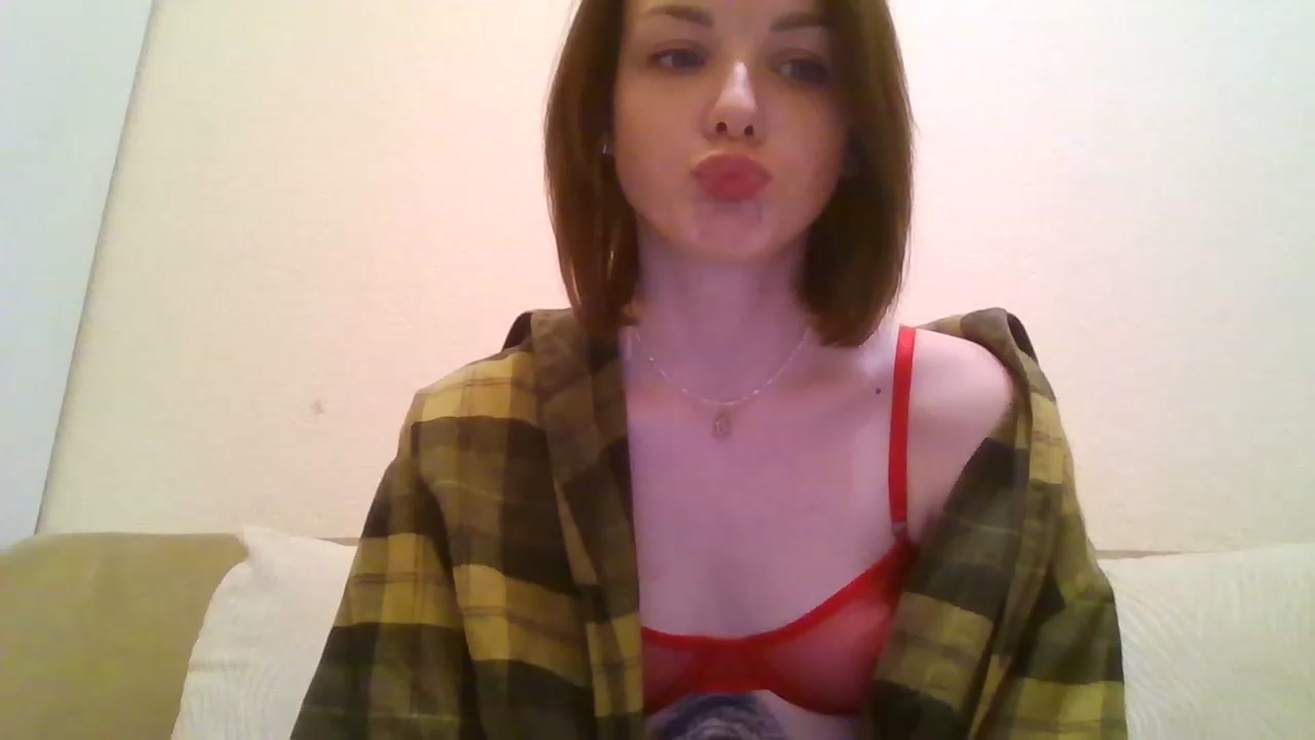 Gallery image thumbnail from RoxieSinner's myfreecams stream on, 12/05/2022, 19:42 image 18 of 20