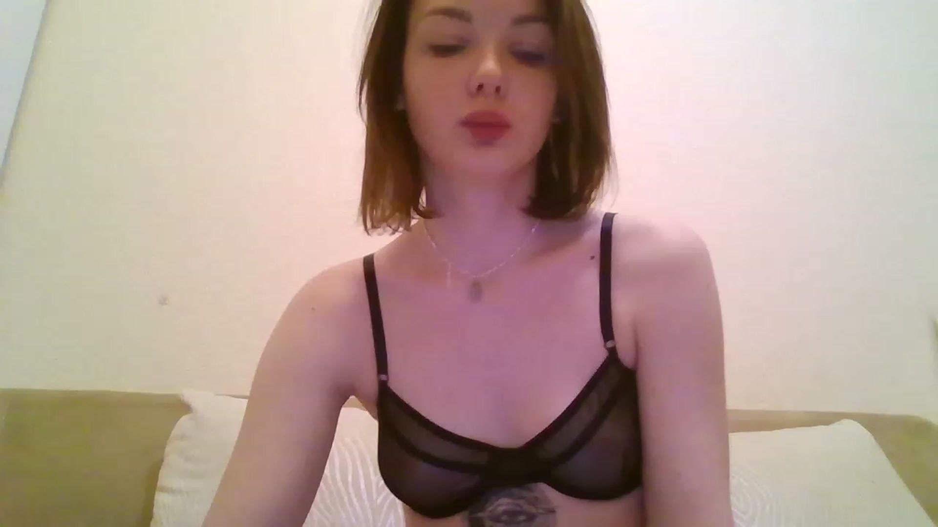 Gallery image thumbnail from RoxieSinner's myfreecams stream on, 12/07/2022, 15:52 image 1 of 20