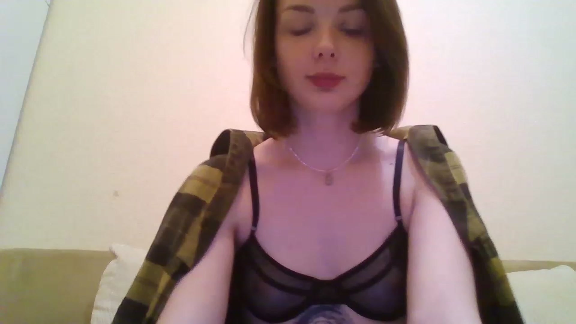 Gallery image thumbnail from RoxieSinner's myfreecams stream on, 12/07/2022, 19:01 image 2 of 20