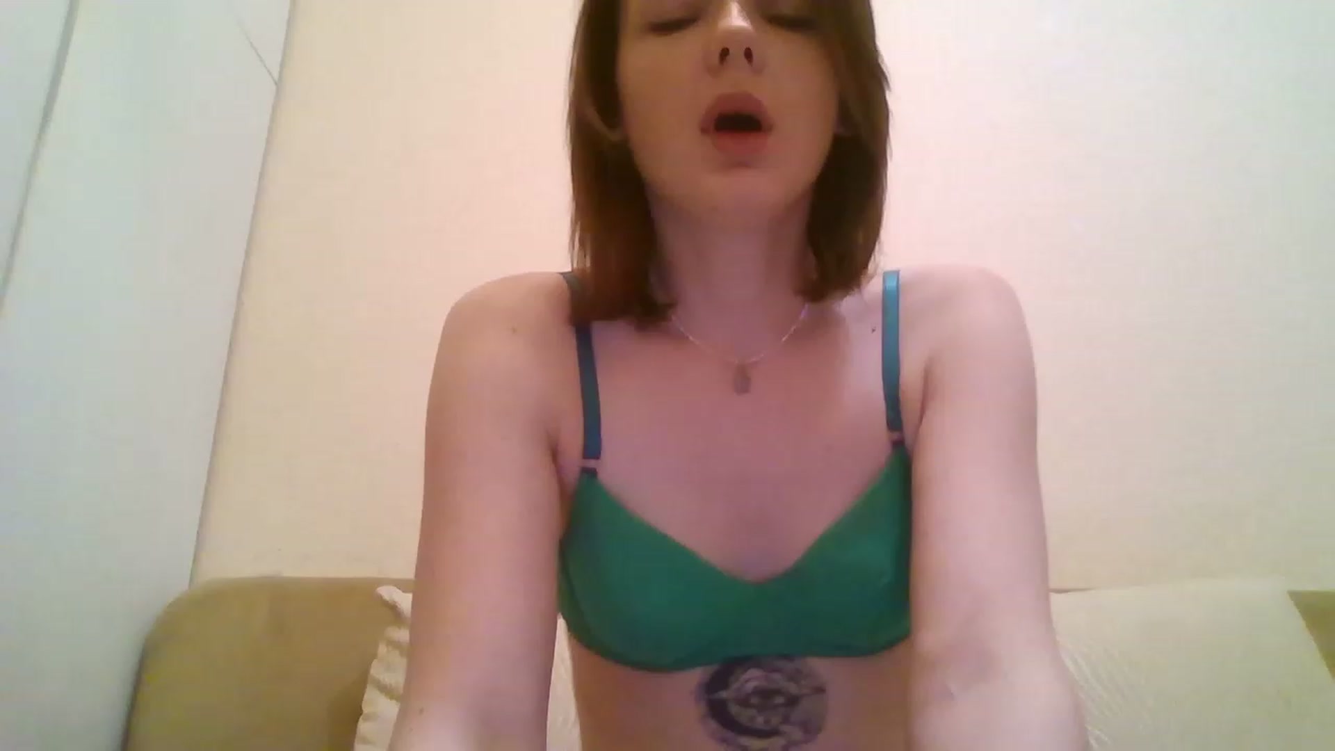 Gallery image thumbnail from RoxieSinner's myfreecams stream on, 12/09/2022, 13:10 image 16 of 20