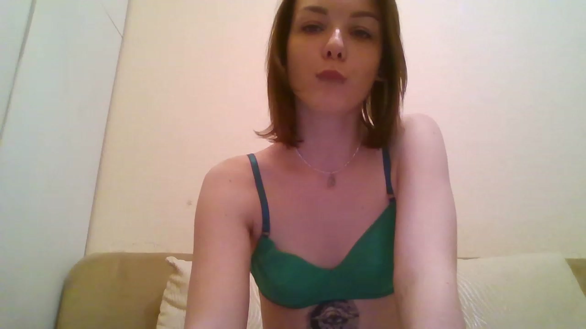 Gallery image thumbnail from RoxieSinner's myfreecams stream on, 12/09/2022, 13:10 image 12 of 20