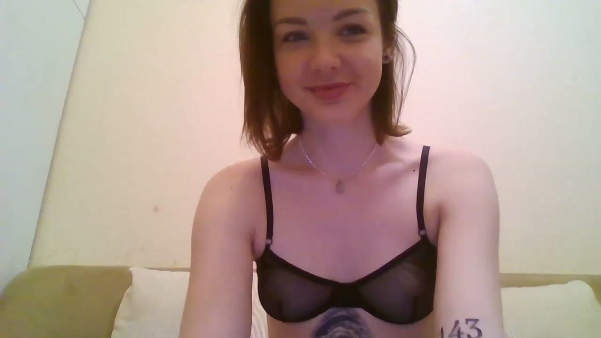 Gallery image thumbnail from RoxieSinner's myfreecams stream on, 12/17/2022, 10:18 image 16 of 20
