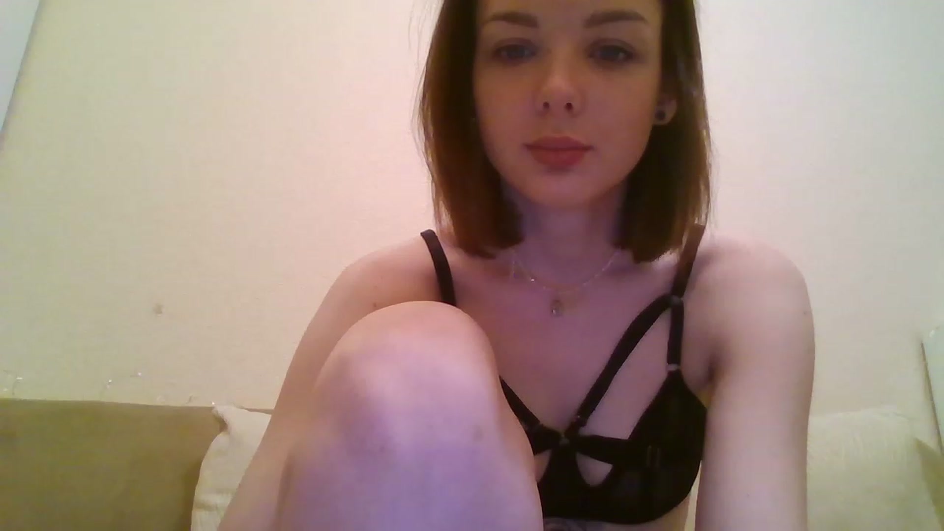 Gallery image thumbnail from RoxieSinner's myfreecams stream on, 12/18/2022, 11:20 image 14 of 20