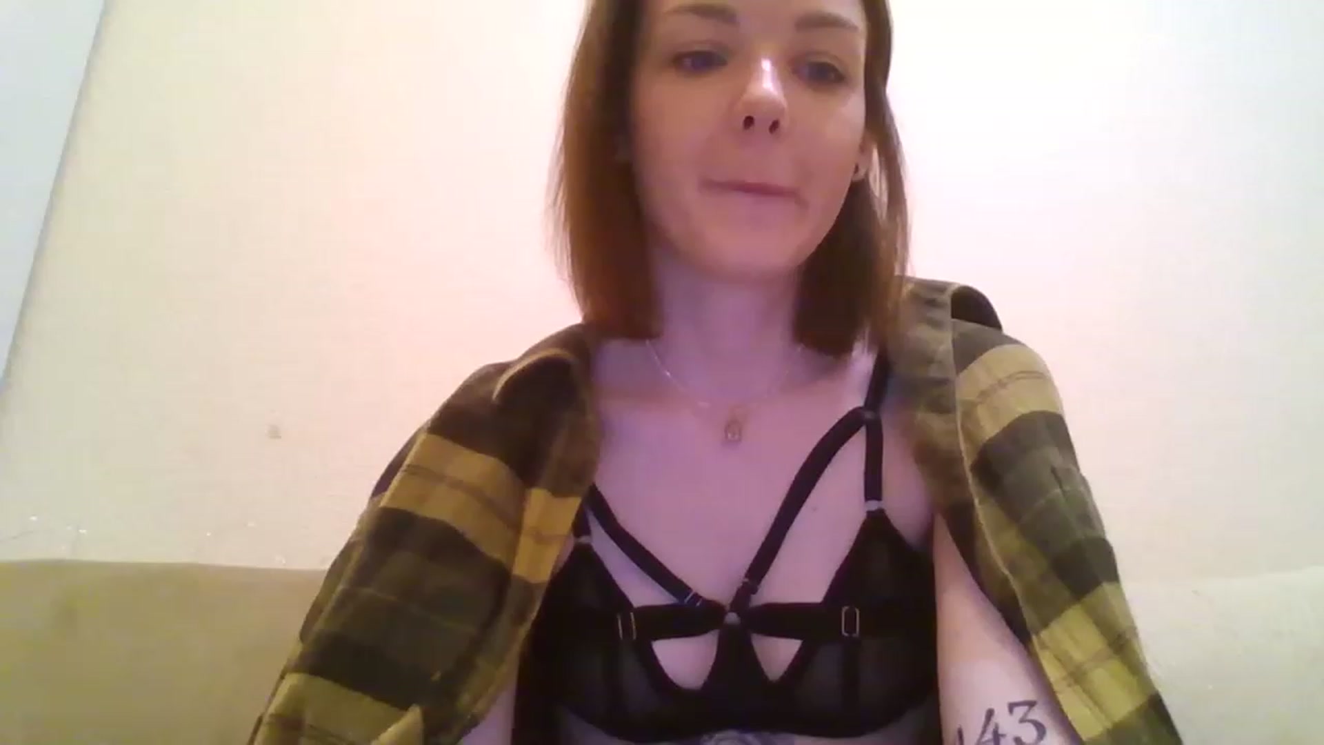 Gallery image thumbnail from RoxieSinner's myfreecams stream on, 12/18/2022, 11:20 image 19 of 20