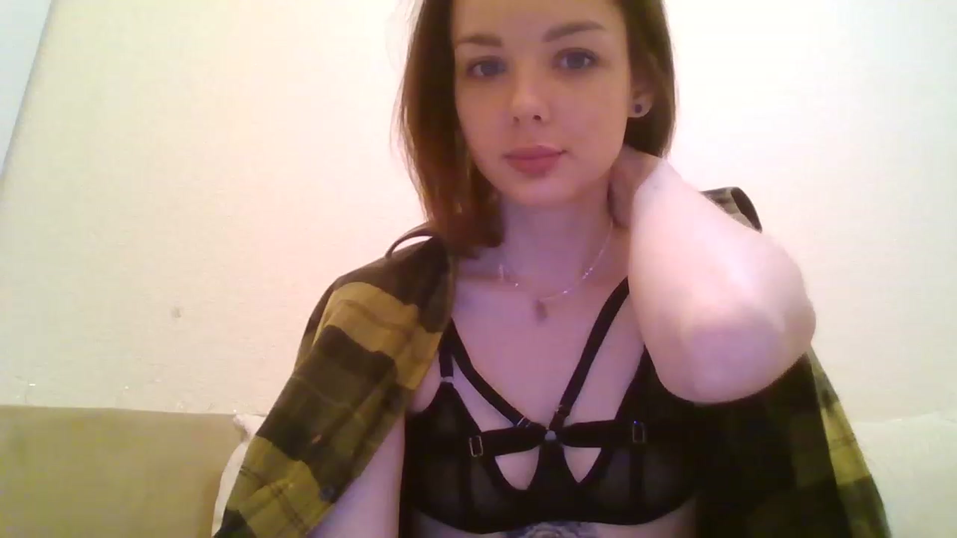 Gallery image thumbnail from RoxieSinner's myfreecams stream on, 12/18/2022, 11:20 image 17 of 20