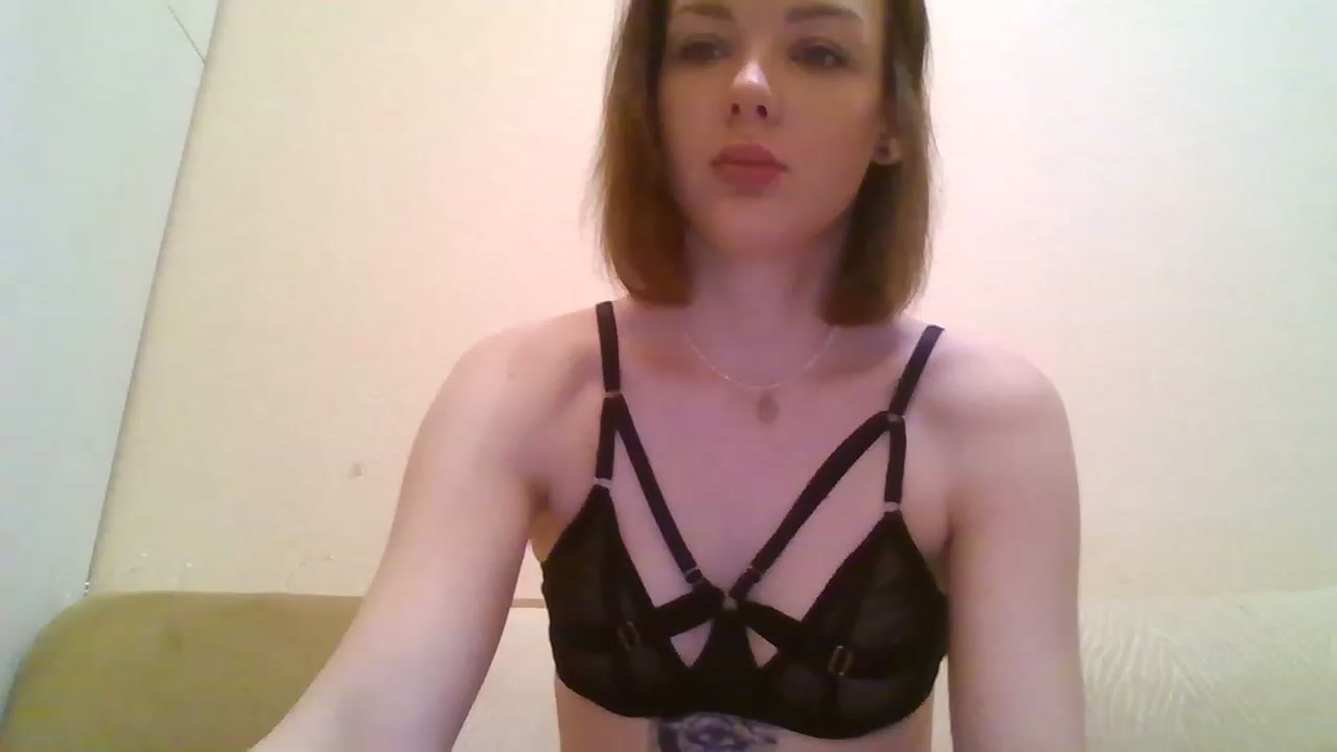 Gallery image thumbnail from RoxieSinner's myfreecams stream on, 12/18/2022, 11:20 image 1 of 20