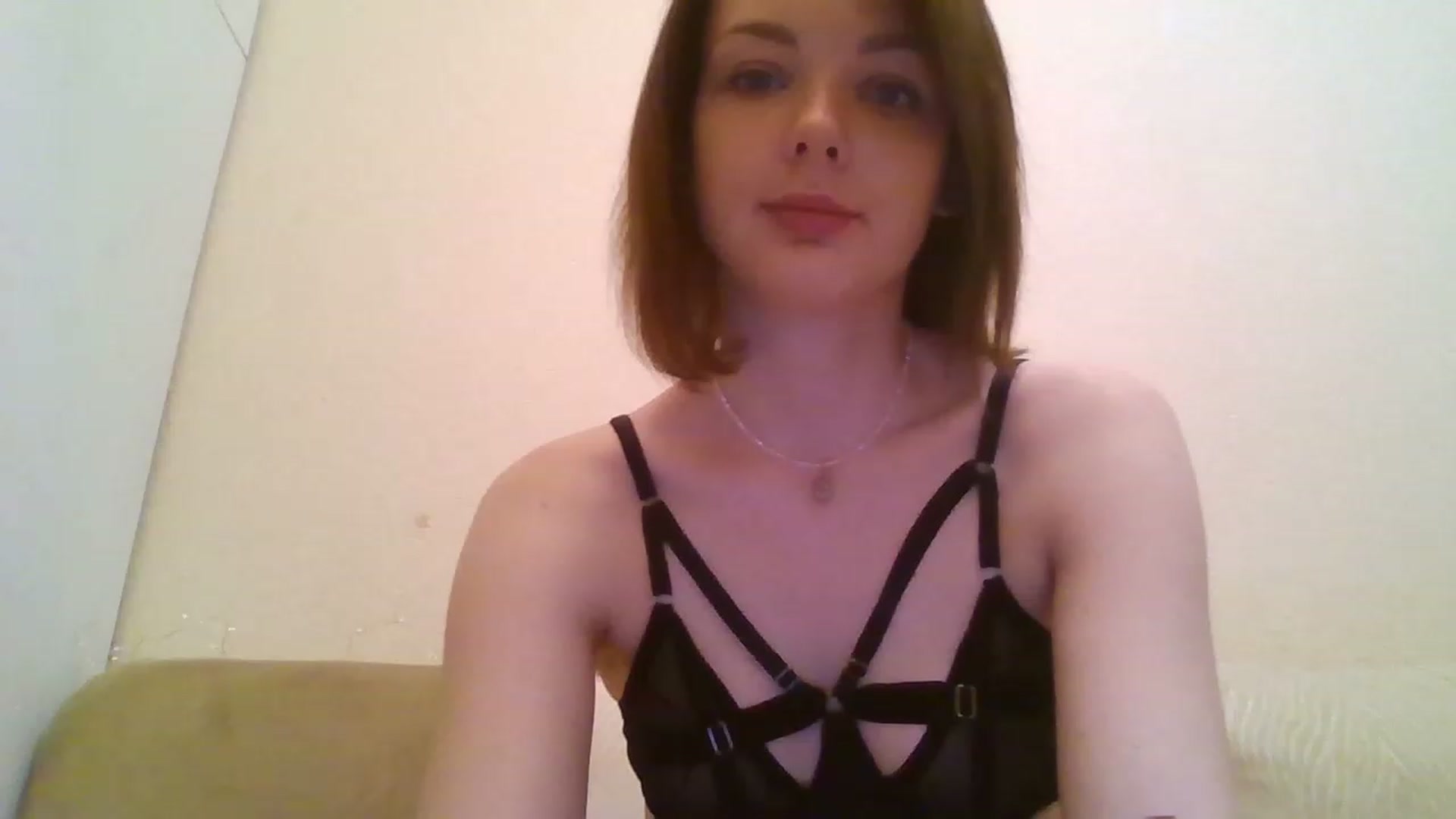 Gallery image thumbnail from RoxieSinner's myfreecams stream on, 12/18/2022, 13:28 image 2 of 20