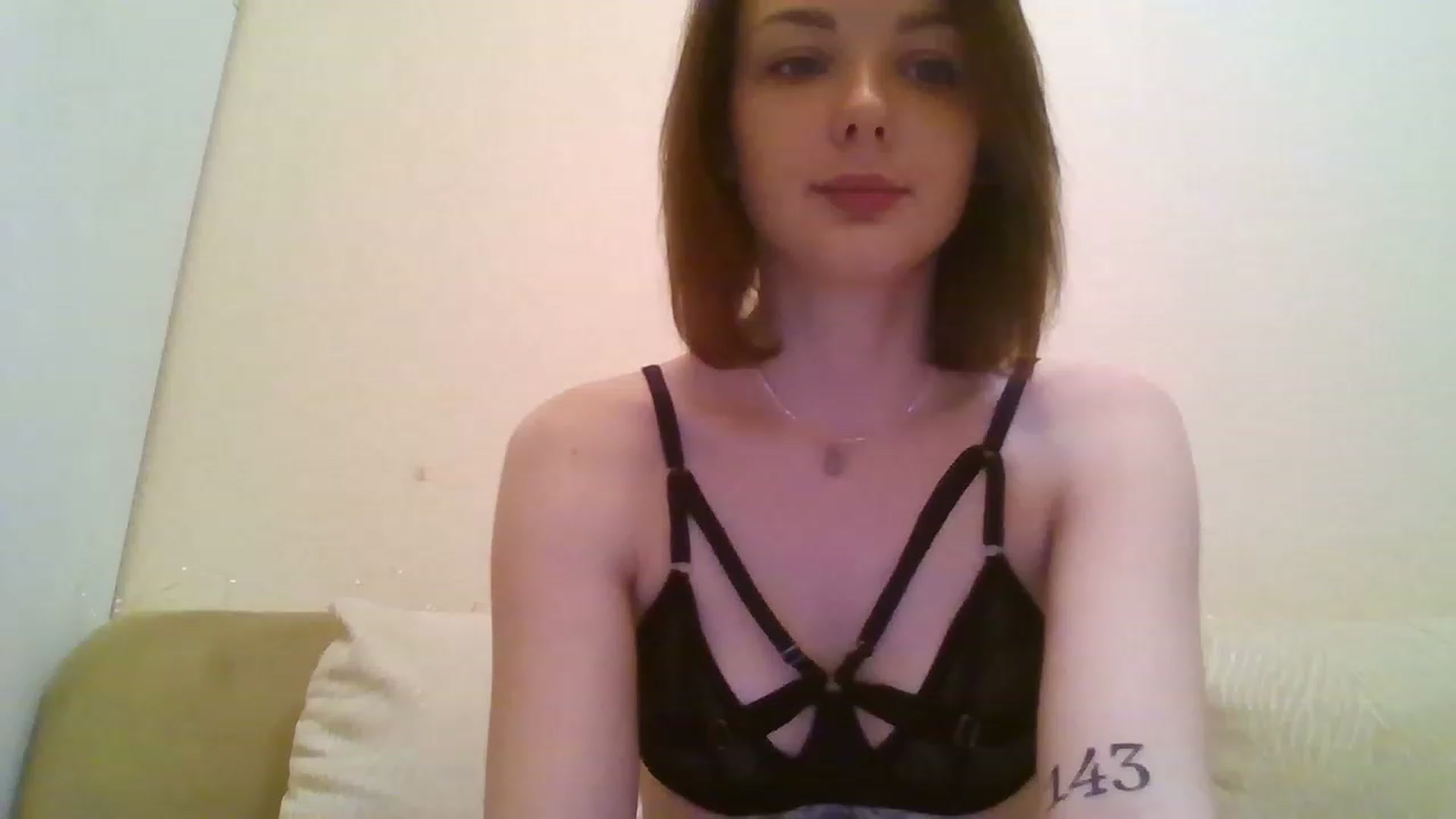 Gallery image thumbnail from RoxieSinner's myfreecams stream on, 12/18/2022, 13:28 image 11 of 20