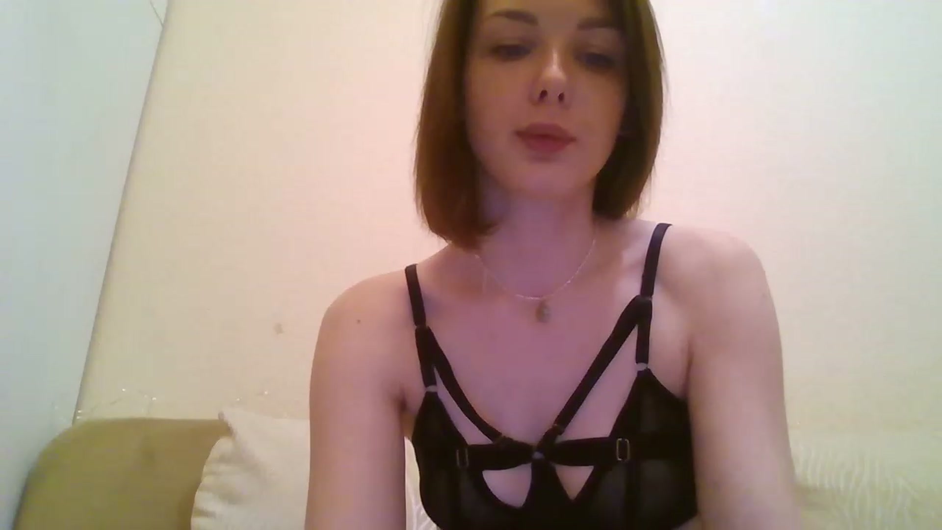 Gallery image thumbnail from RoxieSinner's myfreecams stream on, 12/18/2022, 17:43 image 7 of 20