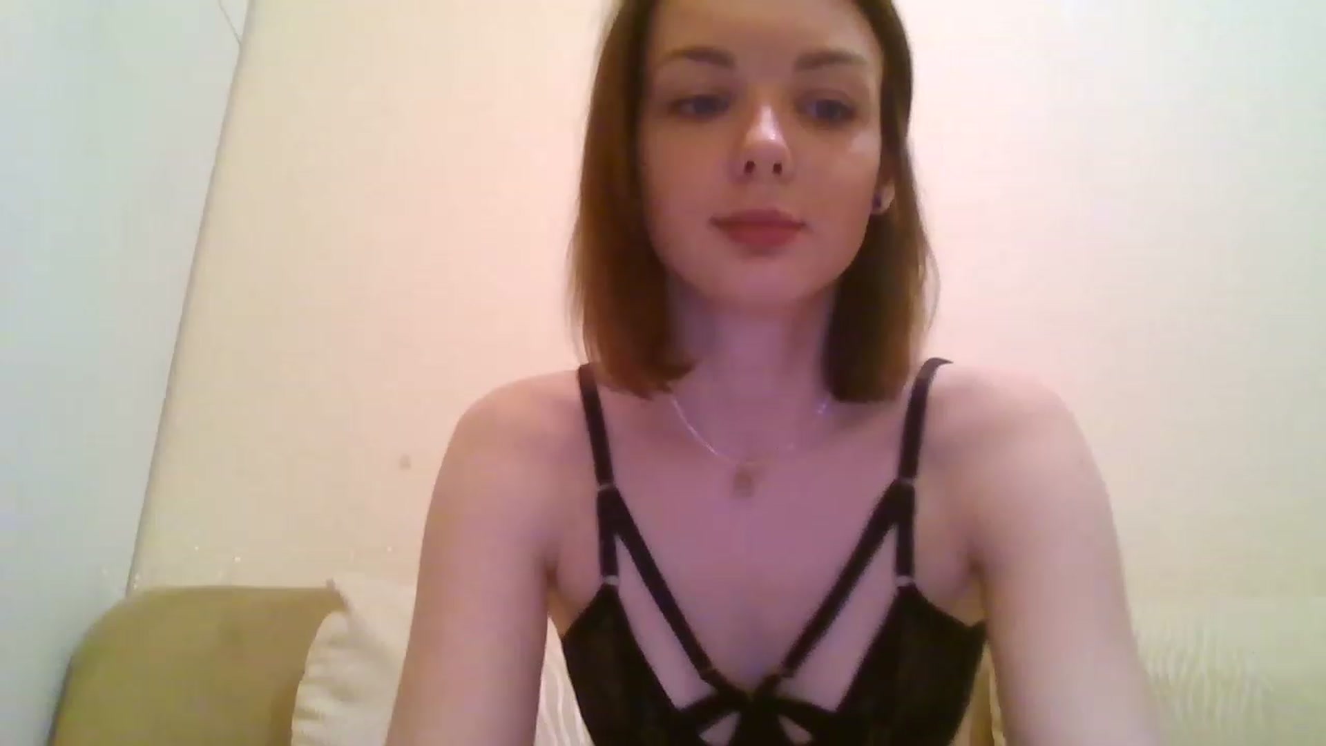 Gallery image thumbnail from RoxieSinner's myfreecams stream on, 12/18/2022, 19:13 image 6 of 20