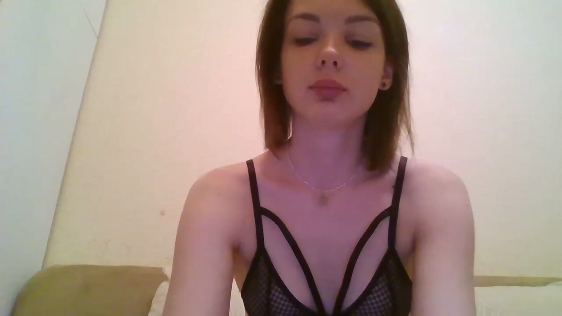 Gallery image thumbnail from RoxieSinner's myfreecams stream on, 12/20/2022, 10:33 image 6 of 20