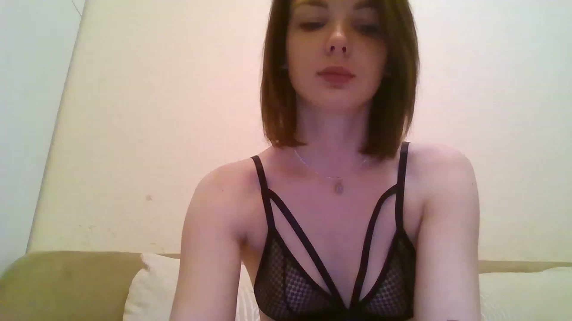Gallery image thumbnail from RoxieSinner's myfreecams stream on, 12/20/2022, 14:08 image 20 of 20