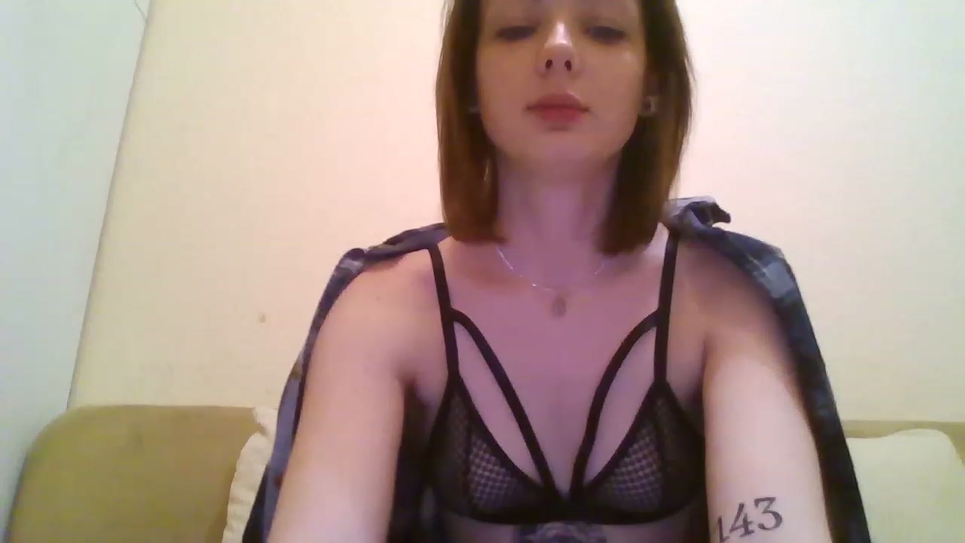 Gallery image thumbnail from RoxieSinner's myfreecams stream on, 12/20/2022, 15:12 image 12 of 20