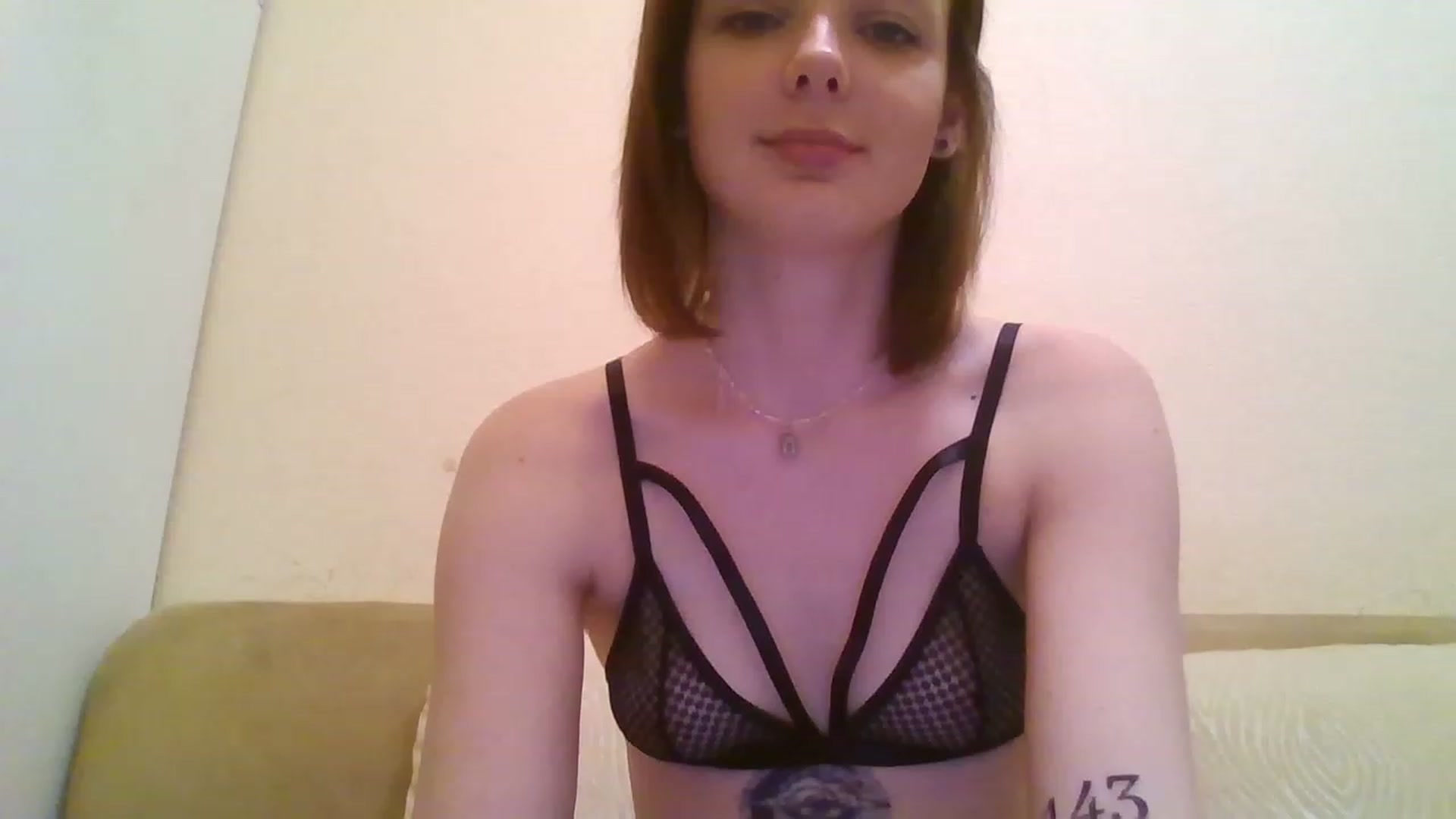 Gallery image thumbnail from RoxieSinner's myfreecams stream on, 12/20/2022, 16:10 image 20 of 20