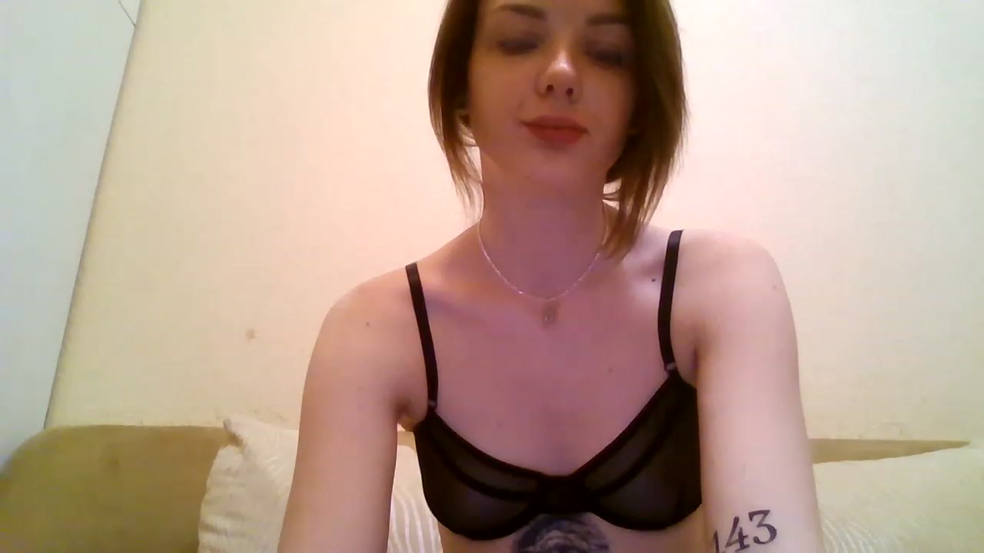 Gallery image thumbnail from RoxieSinner's myfreecams stream on, 12/21/2022, 12:14 image 20 of 20