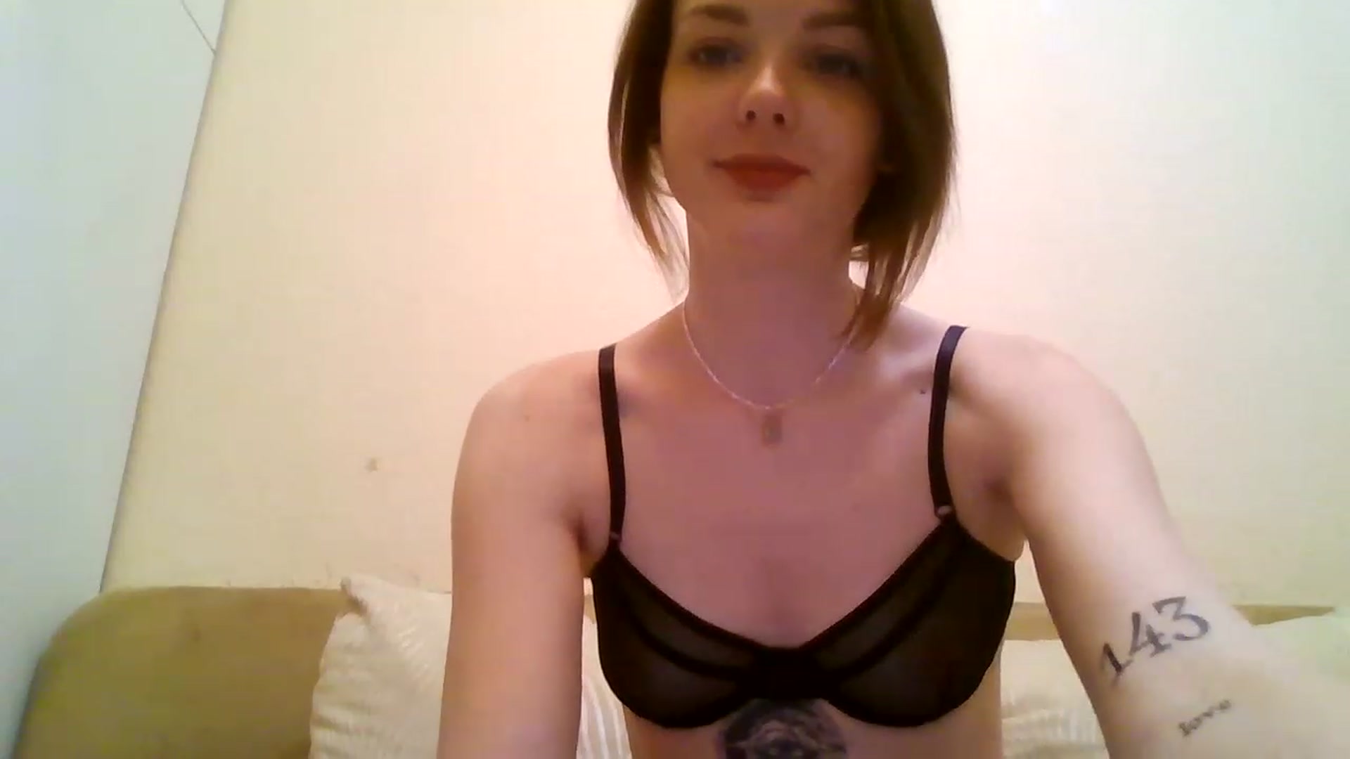 Gallery image thumbnail from RoxieSinner's myfreecams stream on, 12/21/2022, 12:14 image 14 of 20