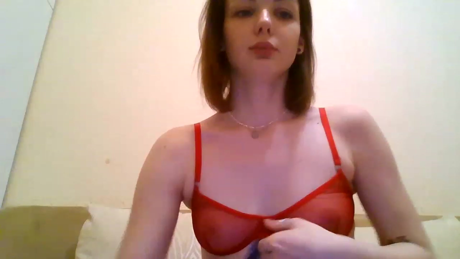 Gallery image thumbnail from RoxieSinner's myfreecams stream on, 12/22/2022, 15:47 image 2 of 20