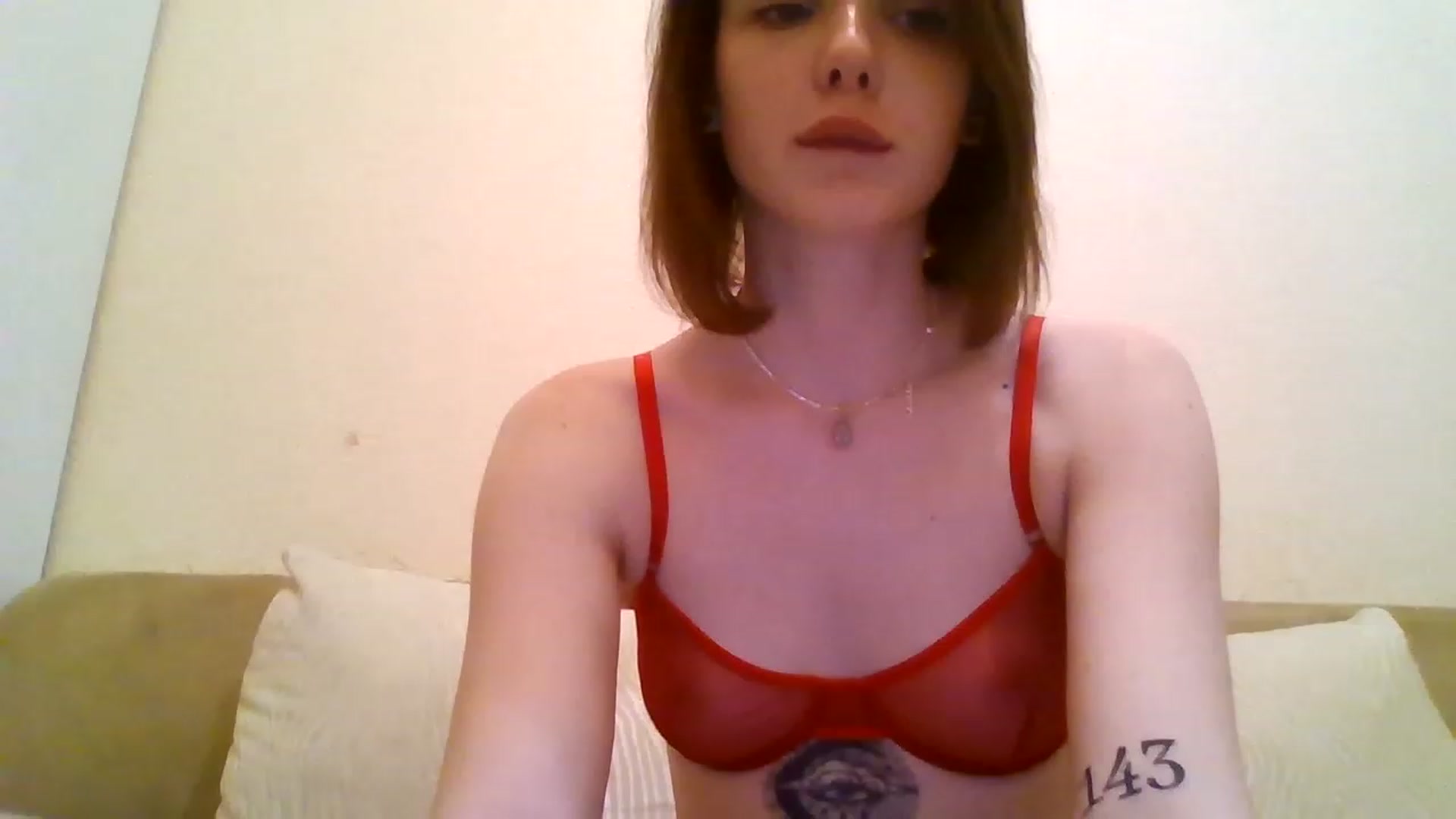 Gallery image thumbnail from RoxieSinner's myfreecams stream on, 12/22/2022, 18:20 image 6 of 20