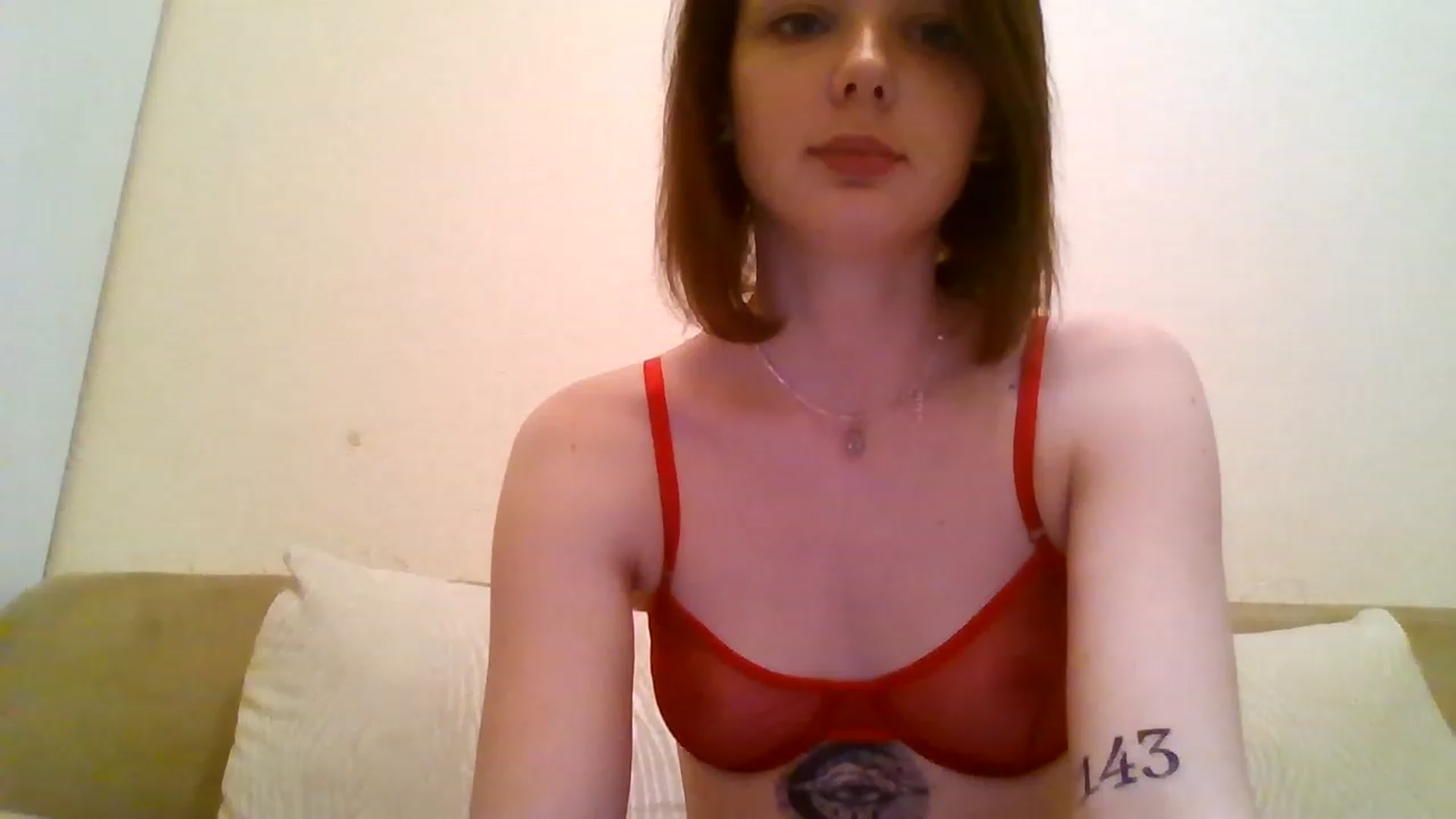Gallery image thumbnail from RoxieSinner's myfreecams stream on, 12/22/2022, 18:20 image 7 of 20
