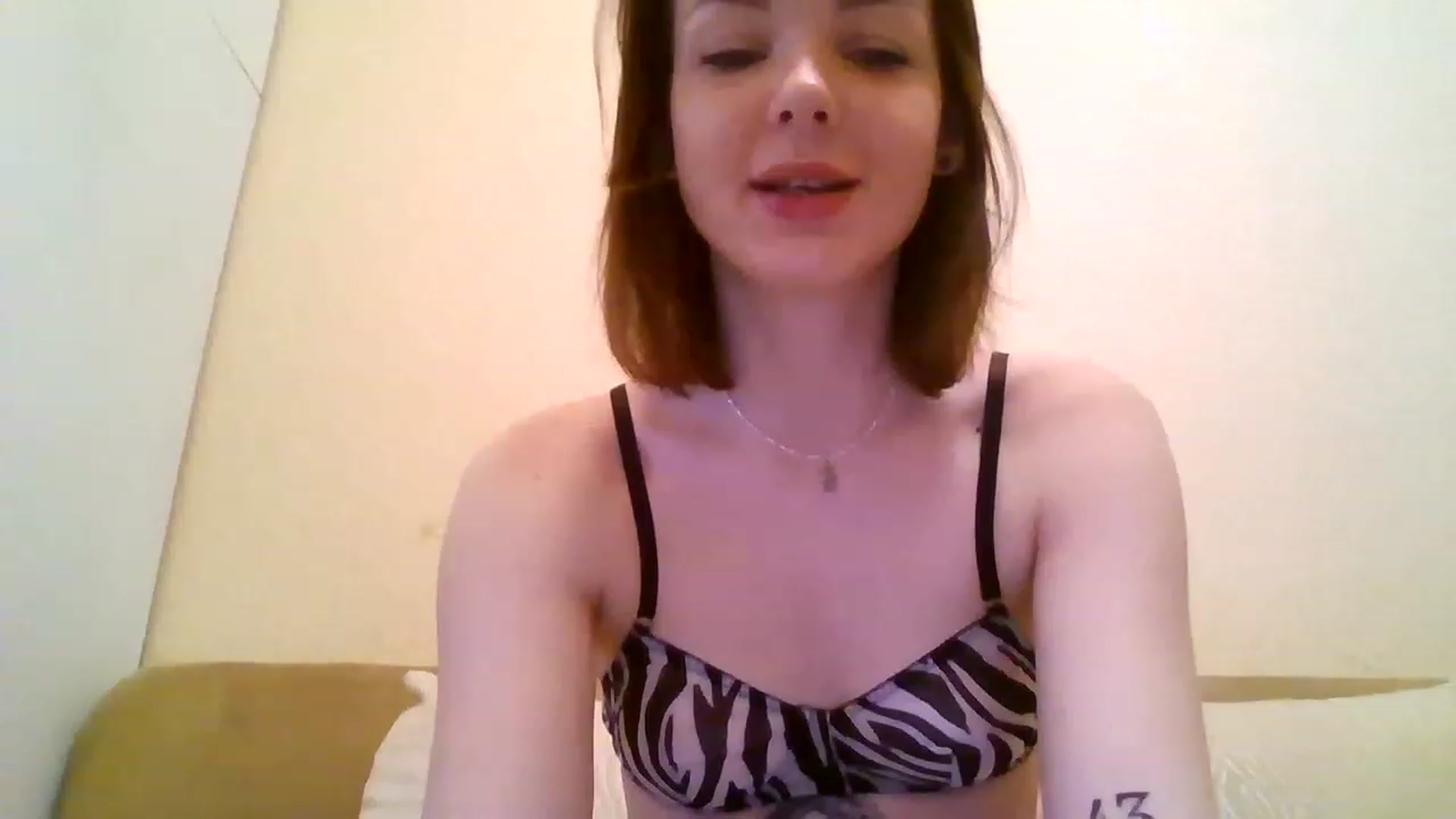 Gallery image thumbnail from RoxieSinner's myfreecams stream on, 12/24/2022, 11:38 image 12 of 20