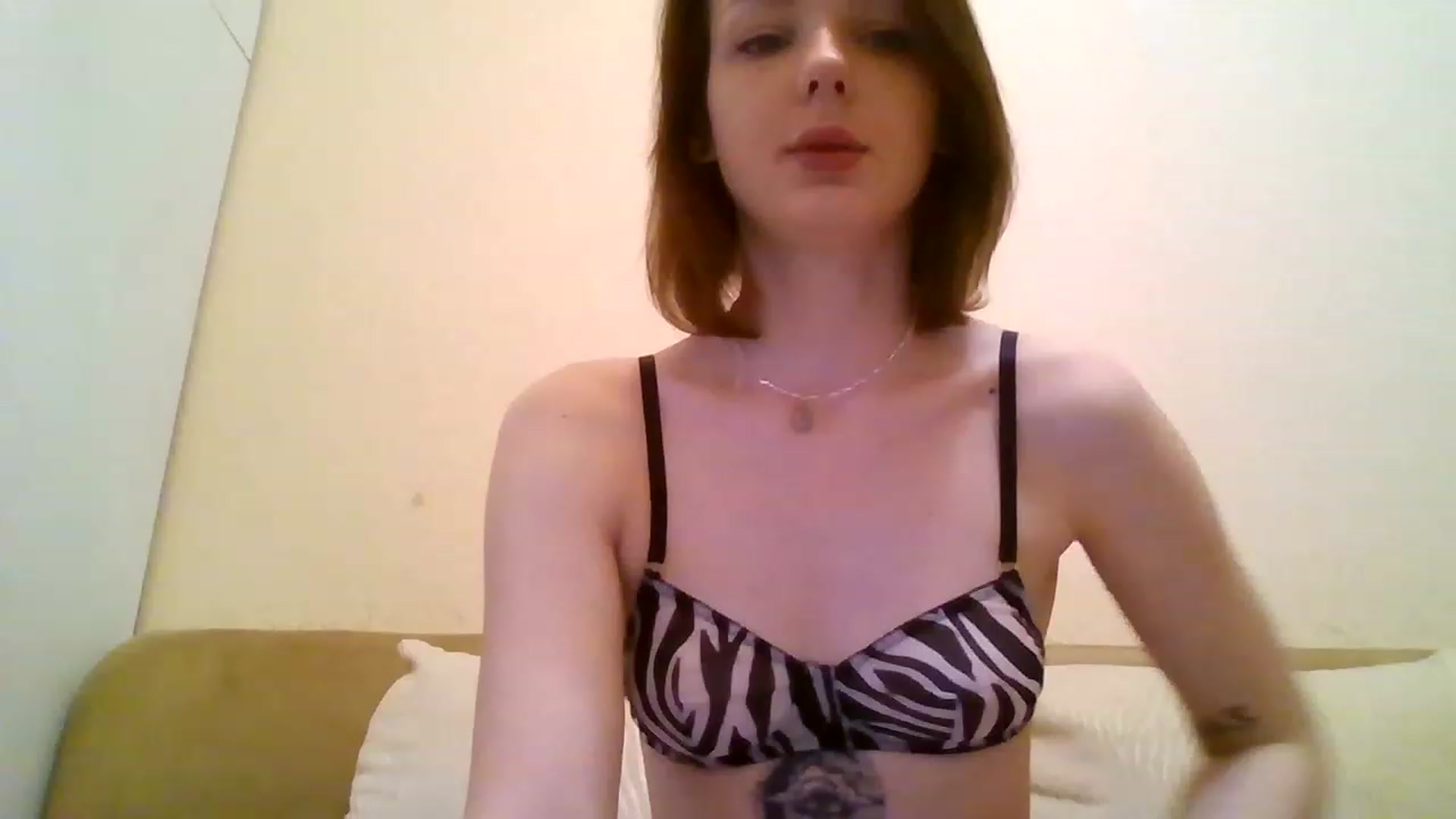 Gallery image thumbnail from RoxieSinner's myfreecams stream on, 12/24/2022, 13:09 image 13 of 20
